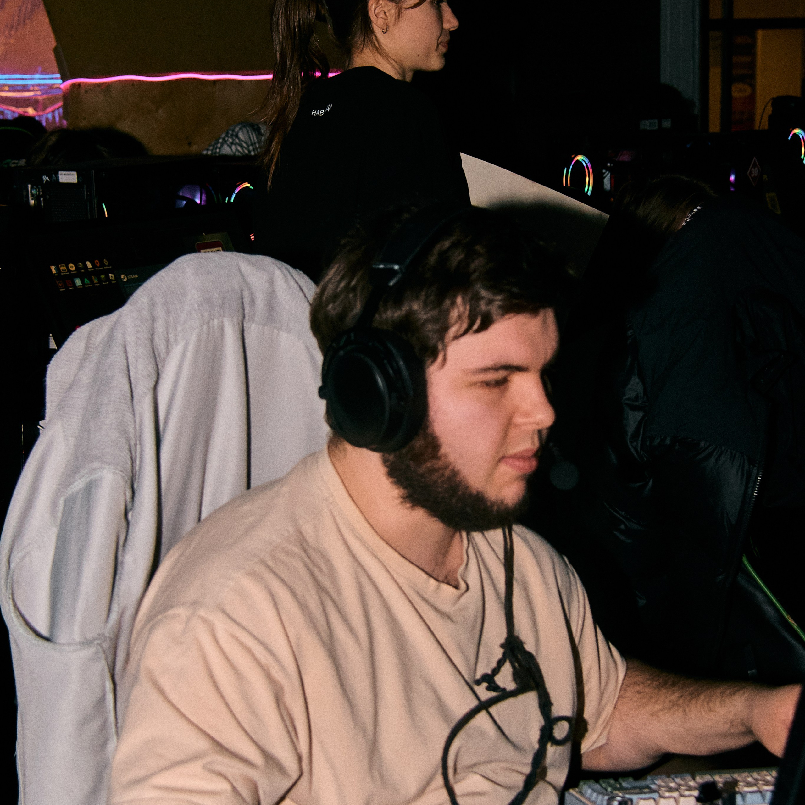 Financial Cybersport League. Дизайнер, студийный и репортажный фотограф в Москве Мария Кузнецова