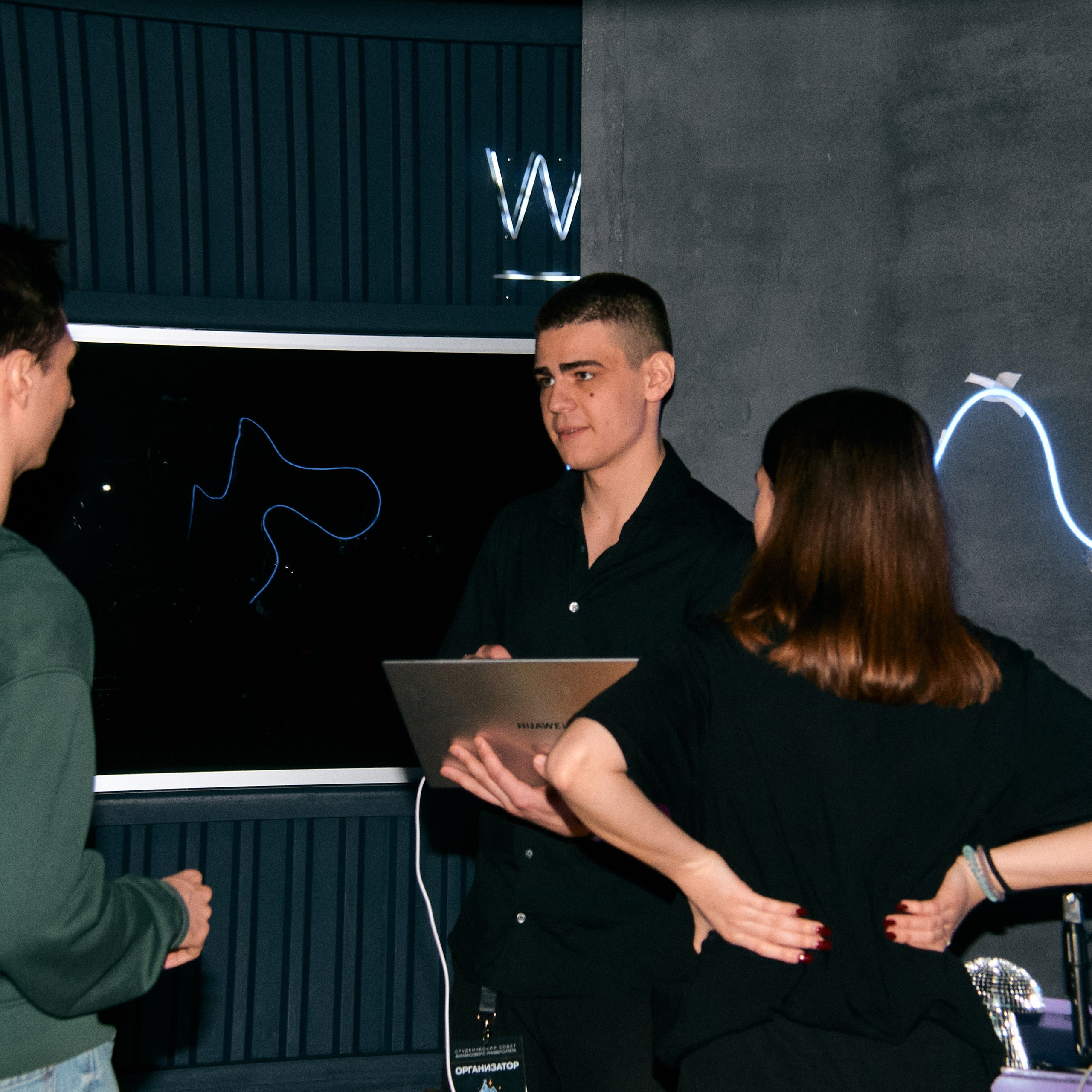 Financial Cybersport League. Дизайнер, студийный и репортажный фотограф в Москве Мария Кузнецова