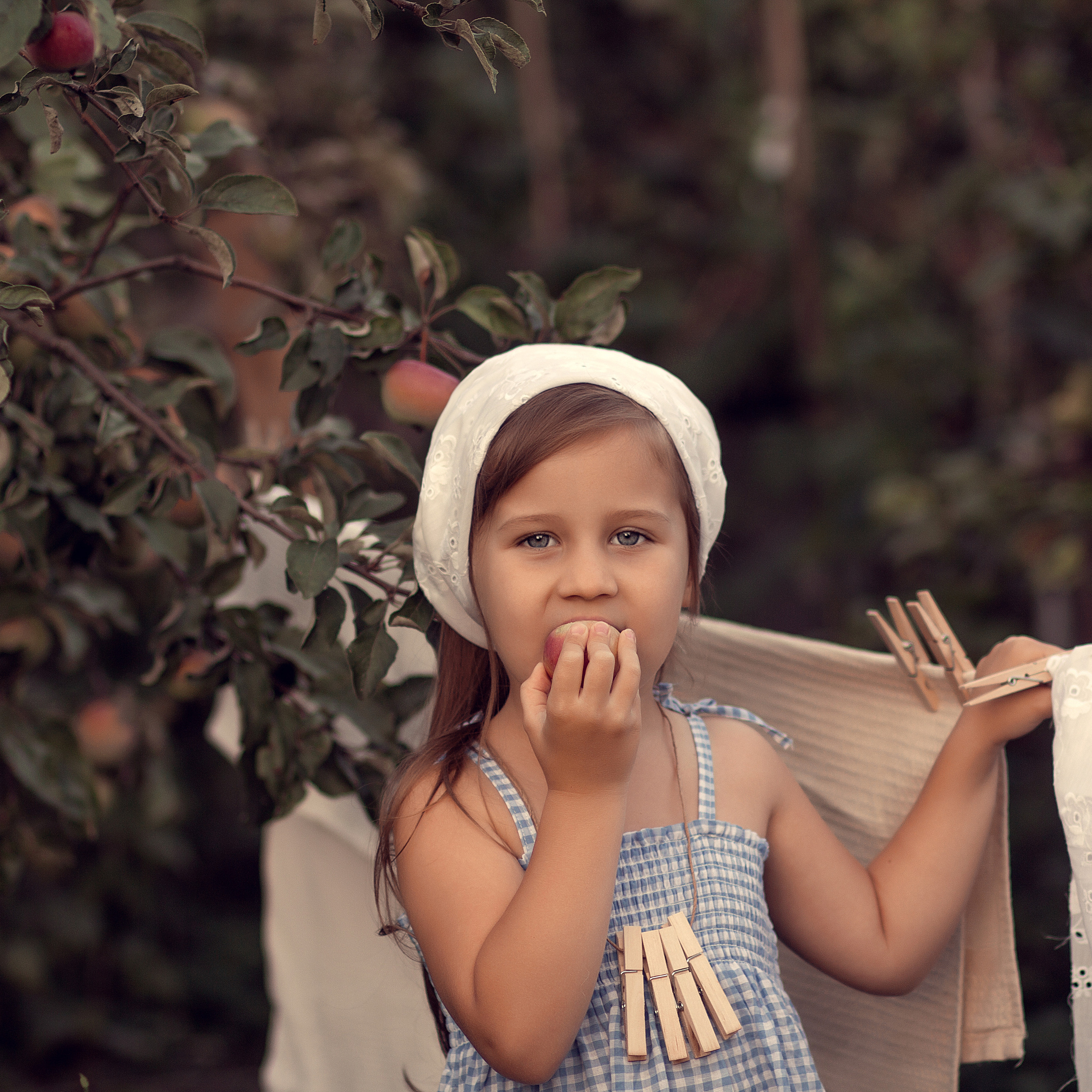 Есения. Лето в деревне.