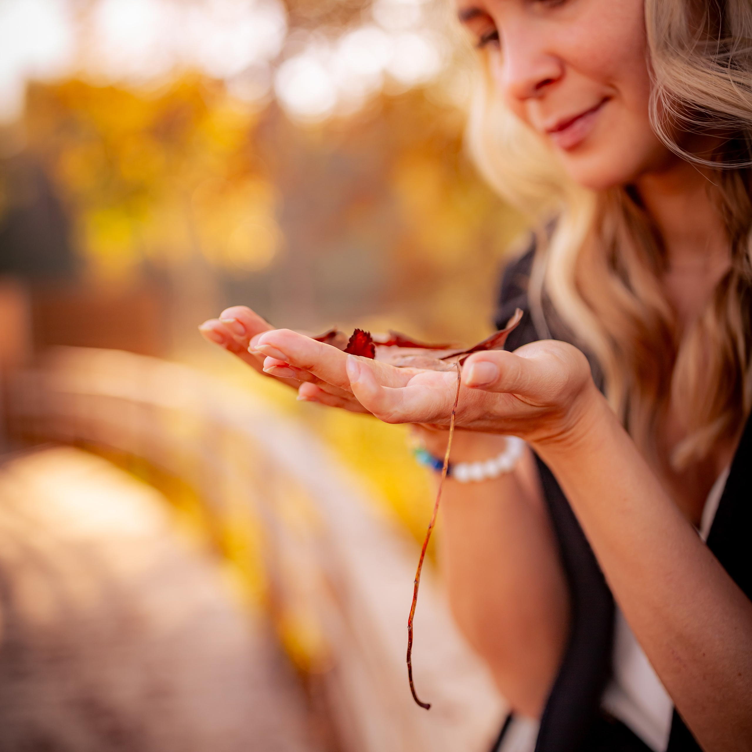 Фотосессия Ирины в осеннем лесу