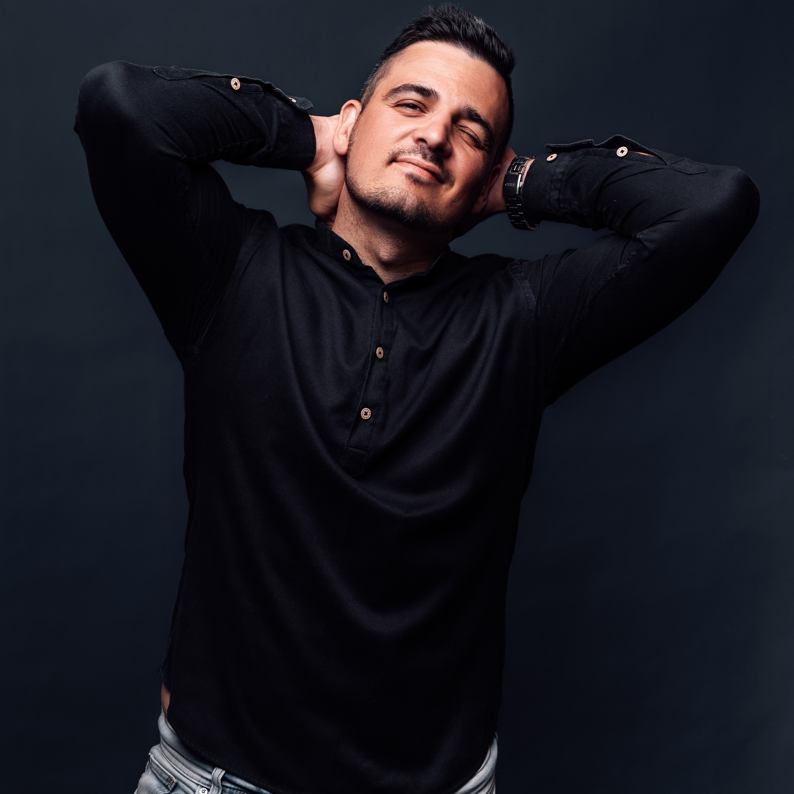 Мужской портрет. Низкий ключ.