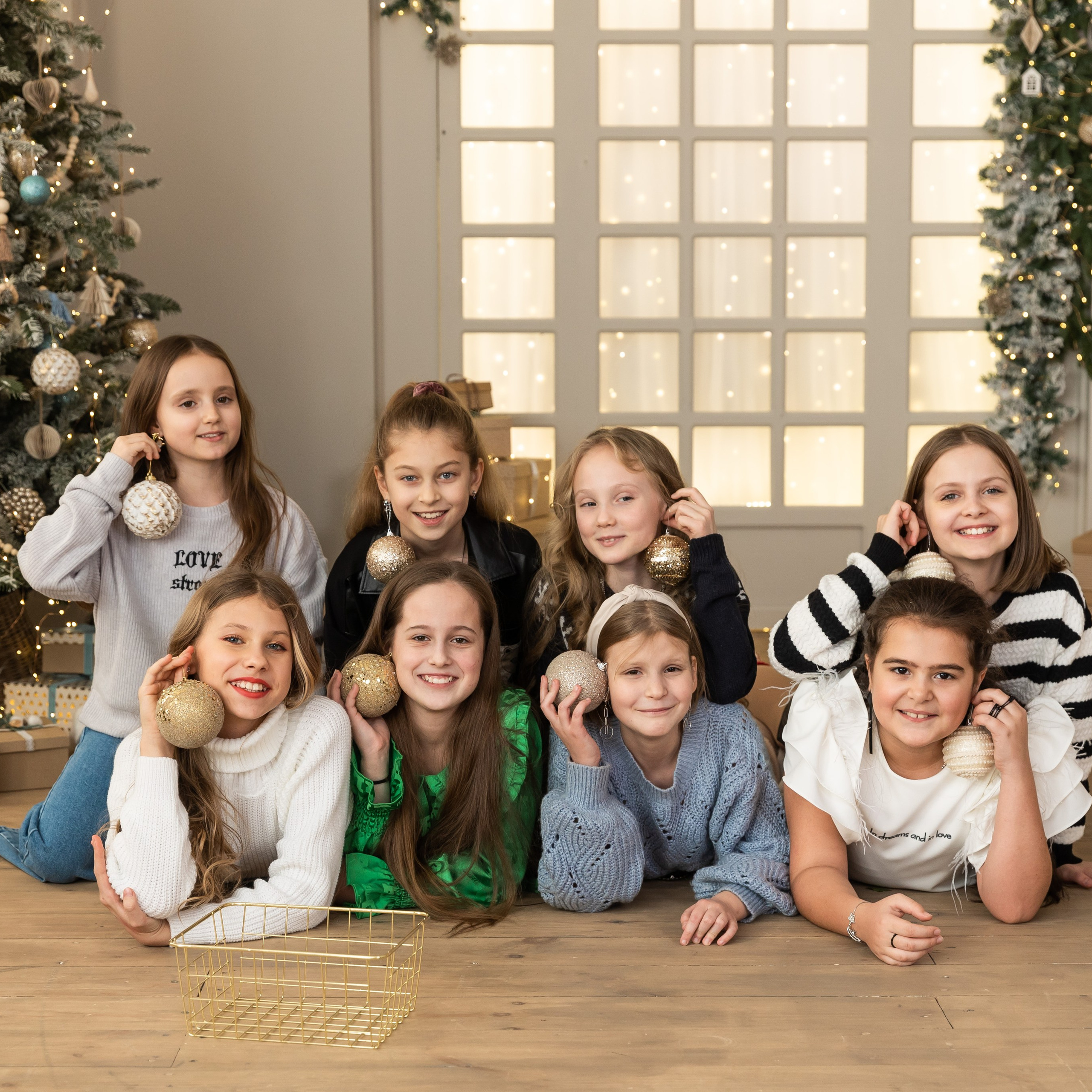 Новогодняя фотосессия в студии 4 класс