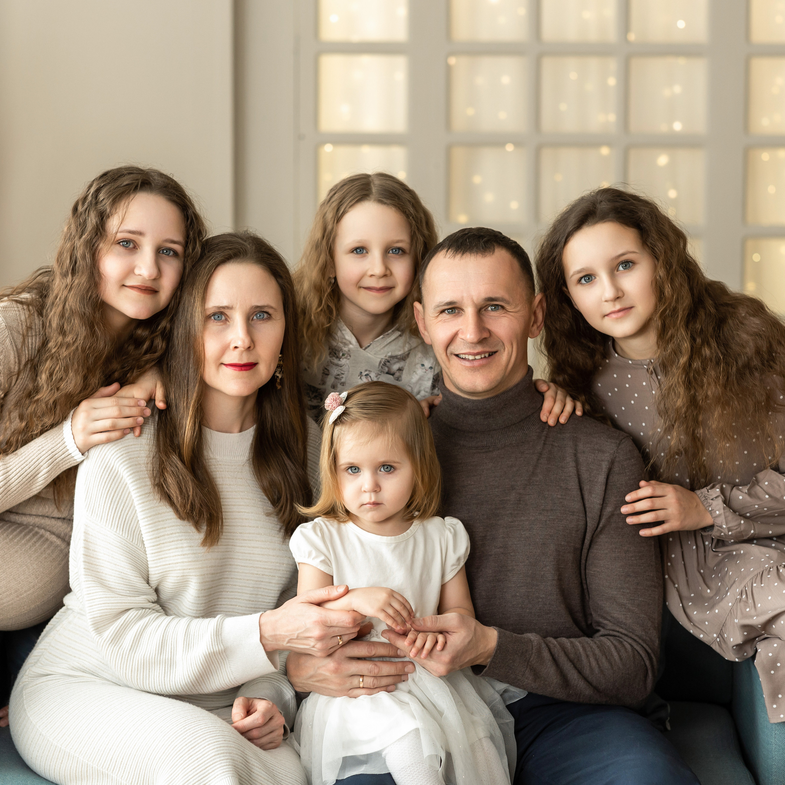 Семейная фотосессия в студии