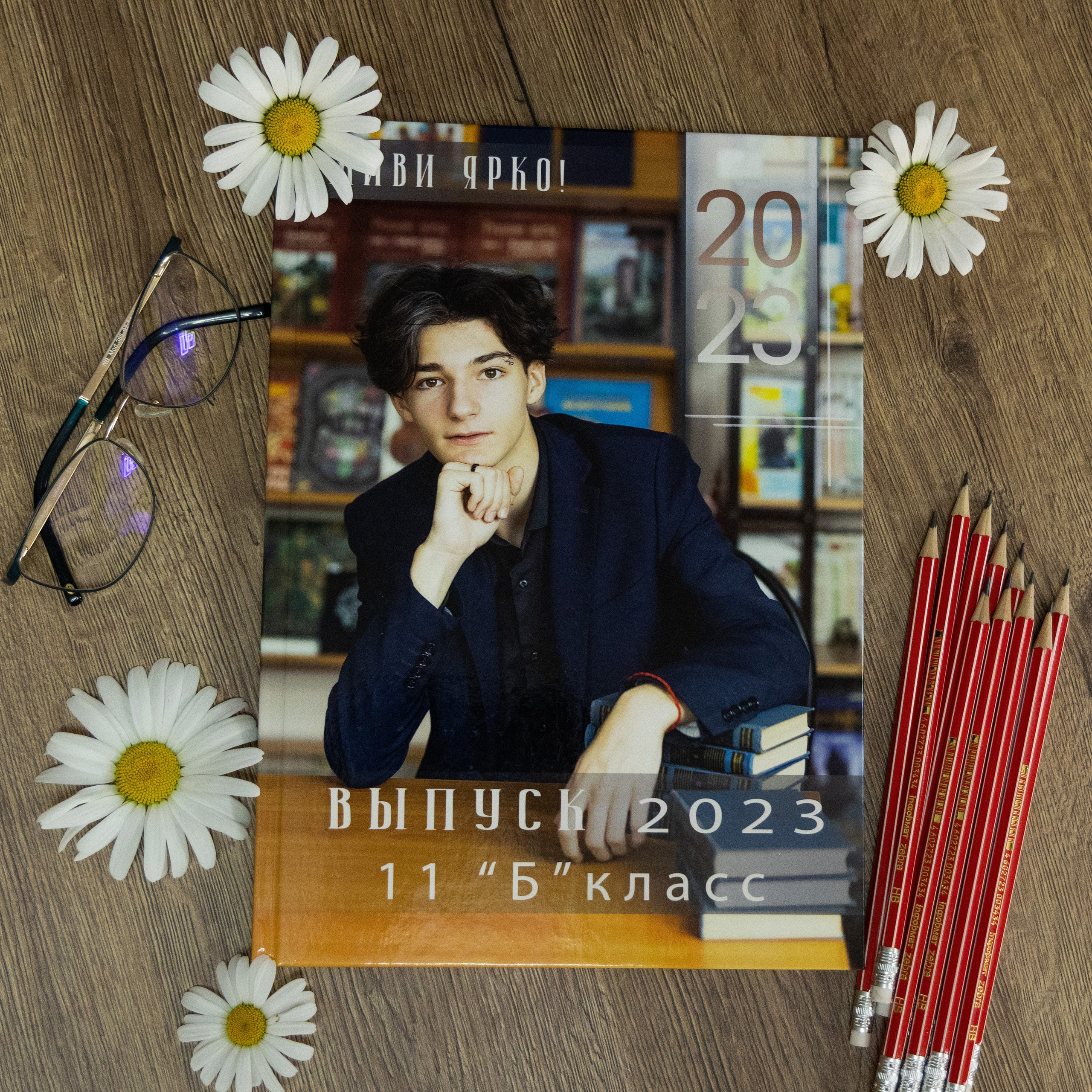 ^ пример Альбом ЛУЧШИЙ от 9 разворотов 5 фотосессии