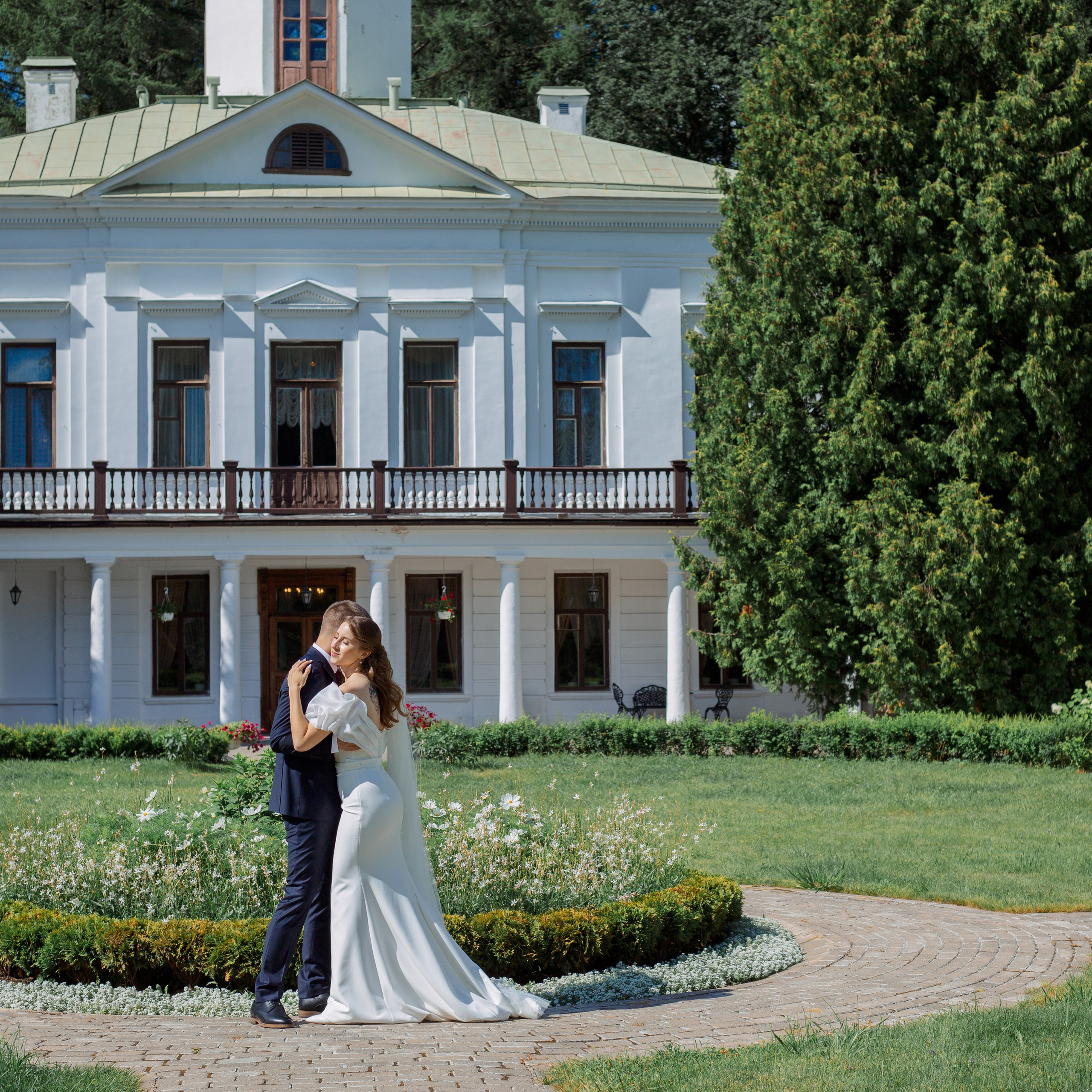 Усадьба Середниково