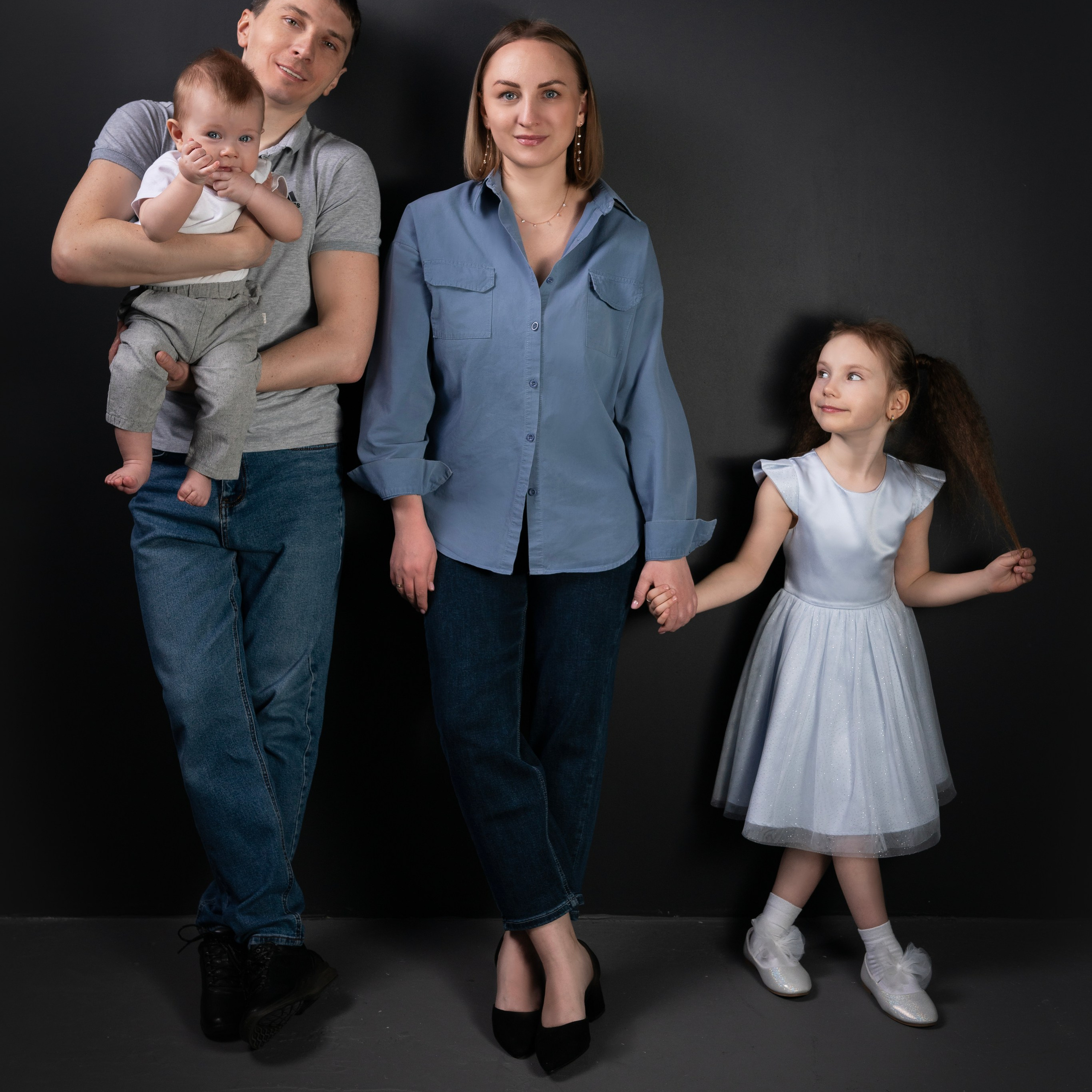 Семейная съемка в студии фотографа