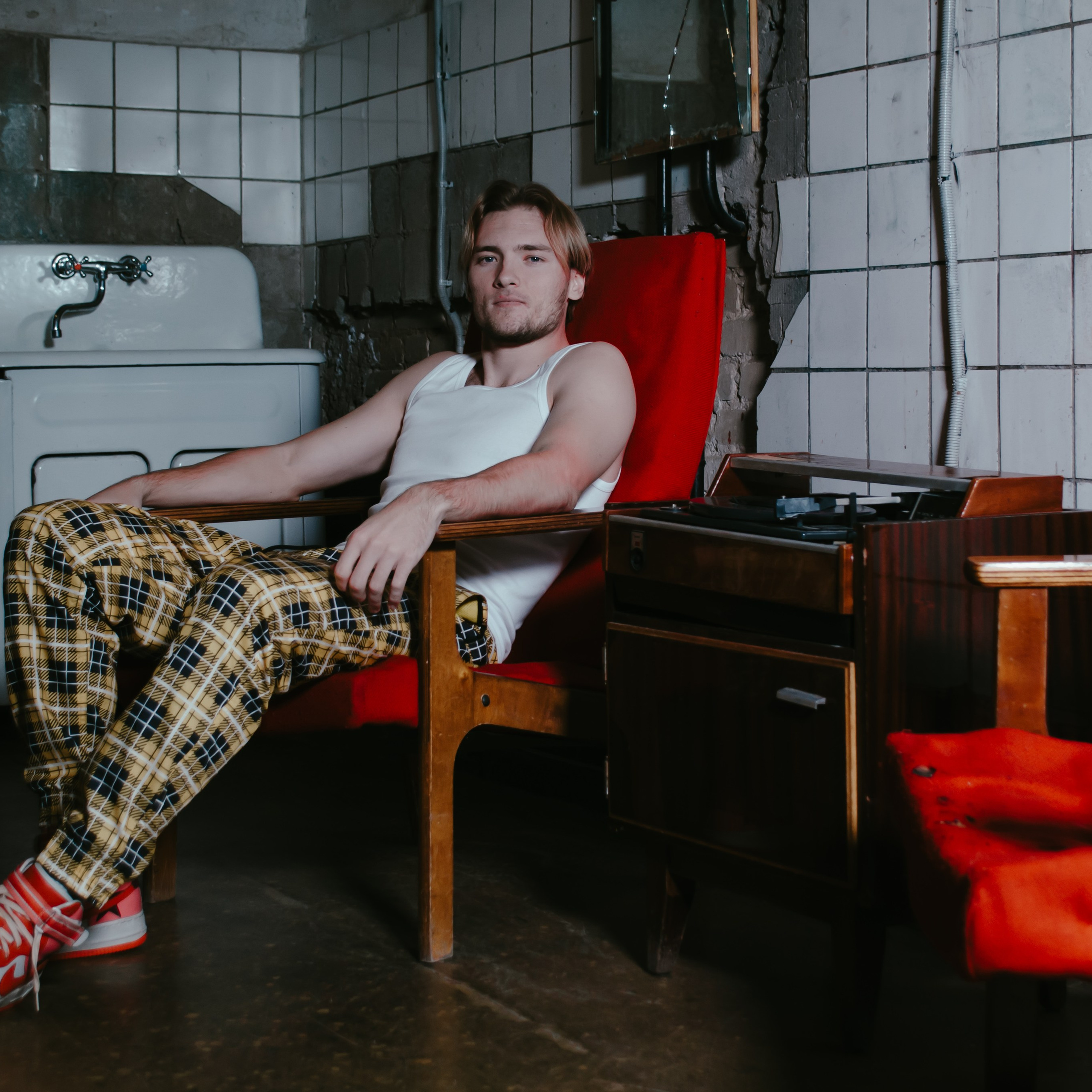 Никита Шершнёв. Ирина Савельева — фотограф