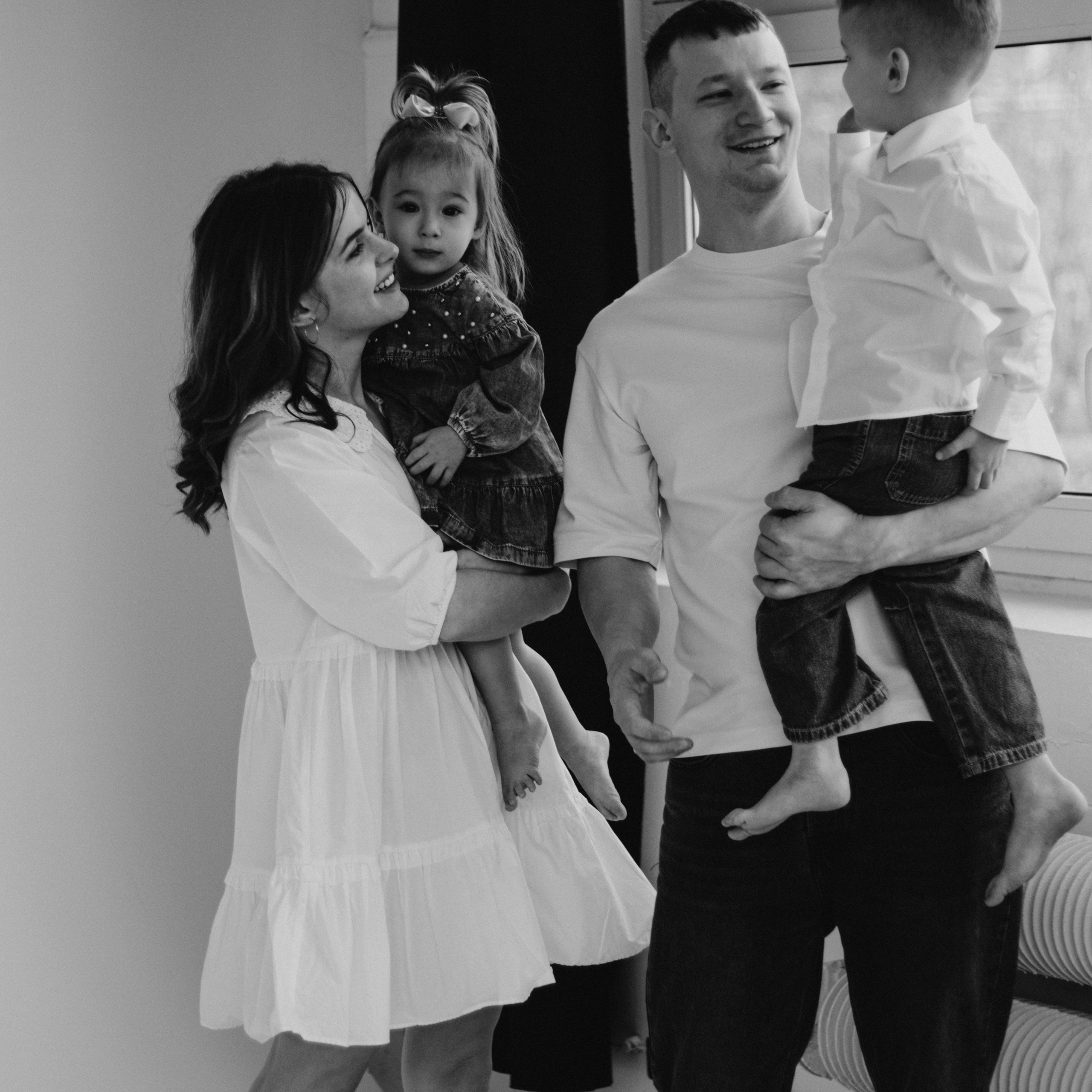 Сергей, Виктория, Даша и Саша