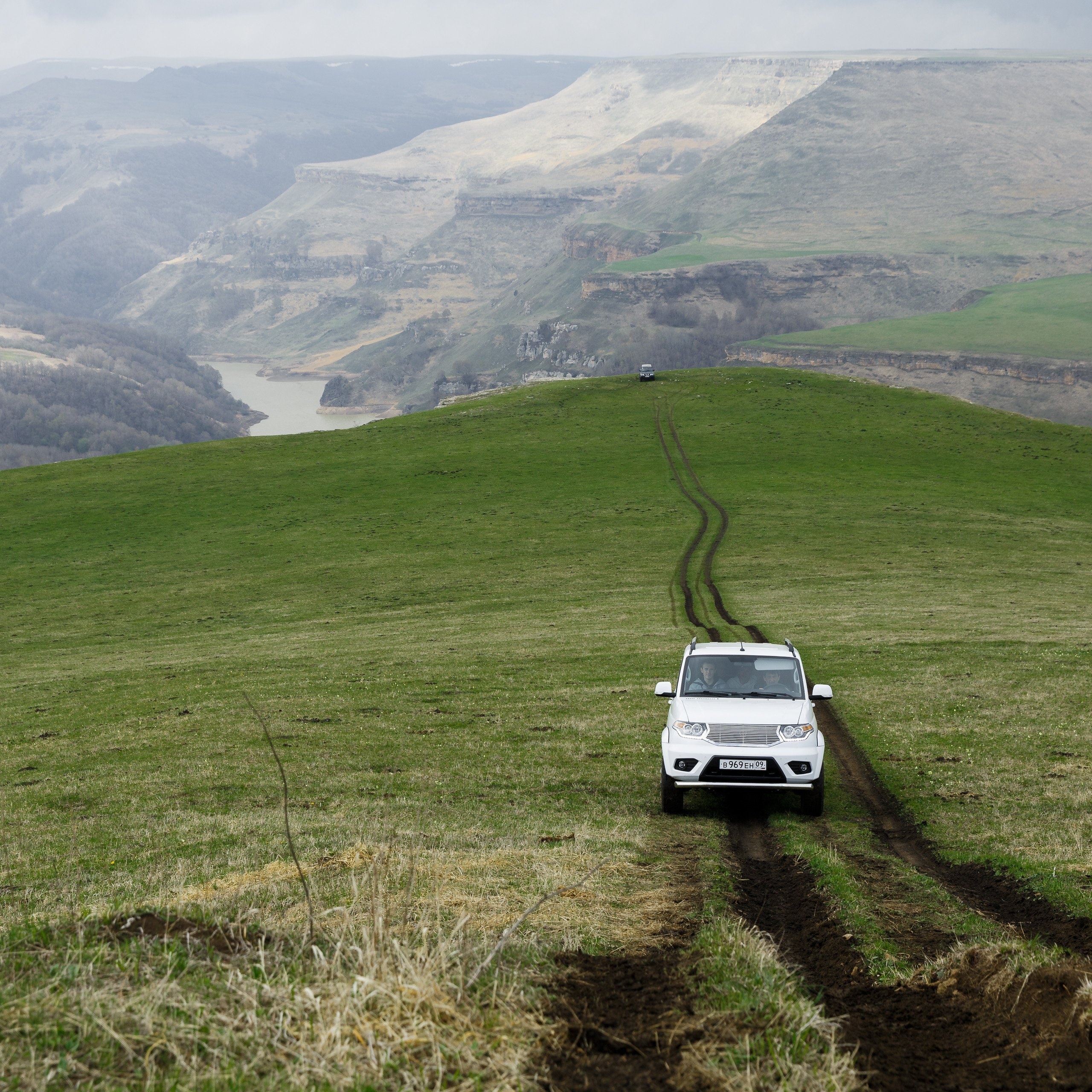 Бермамыт с Соседями