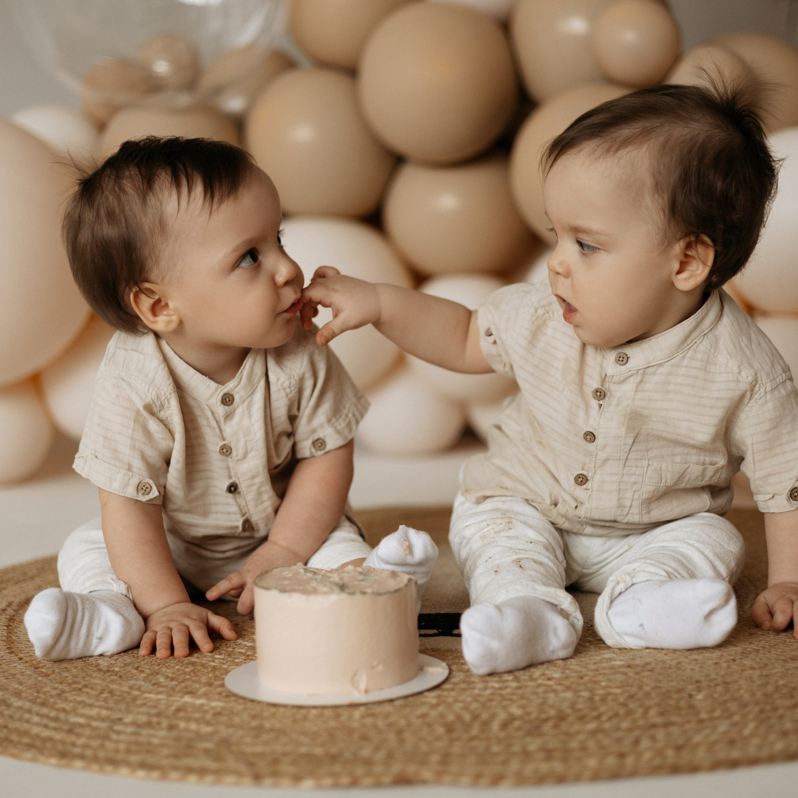 Близнецы годик