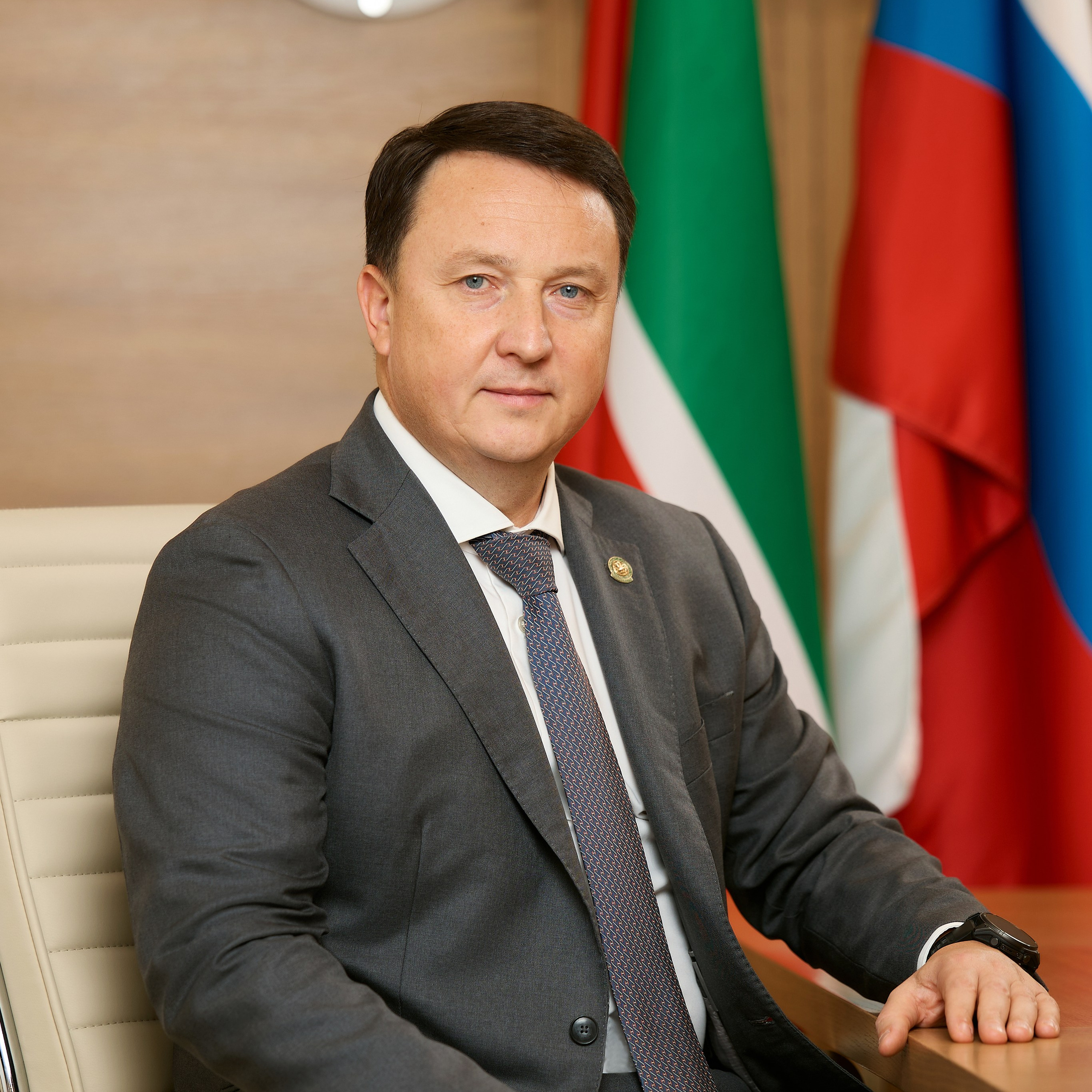 Портреты первых лиц