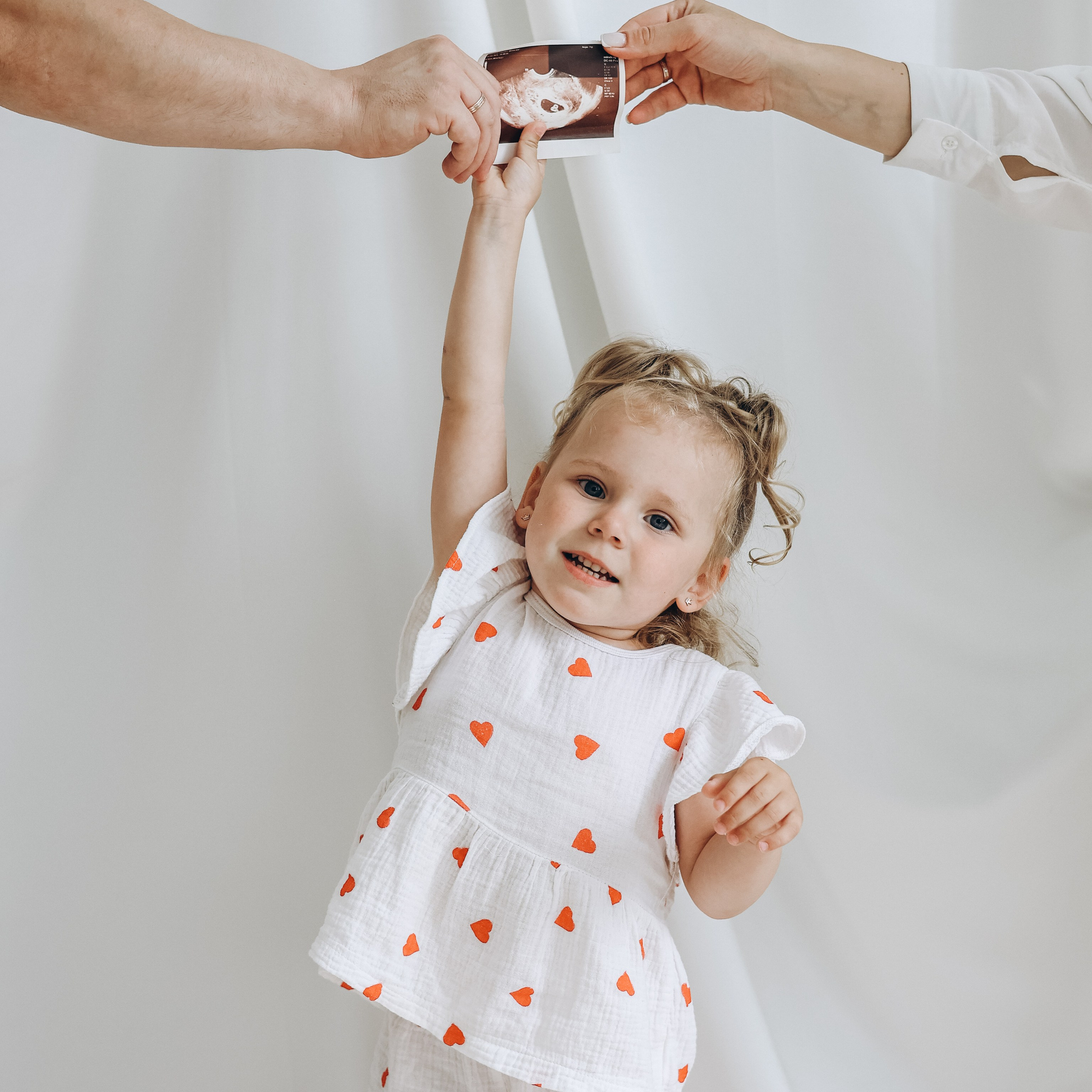 Елена Ренат в ожидании