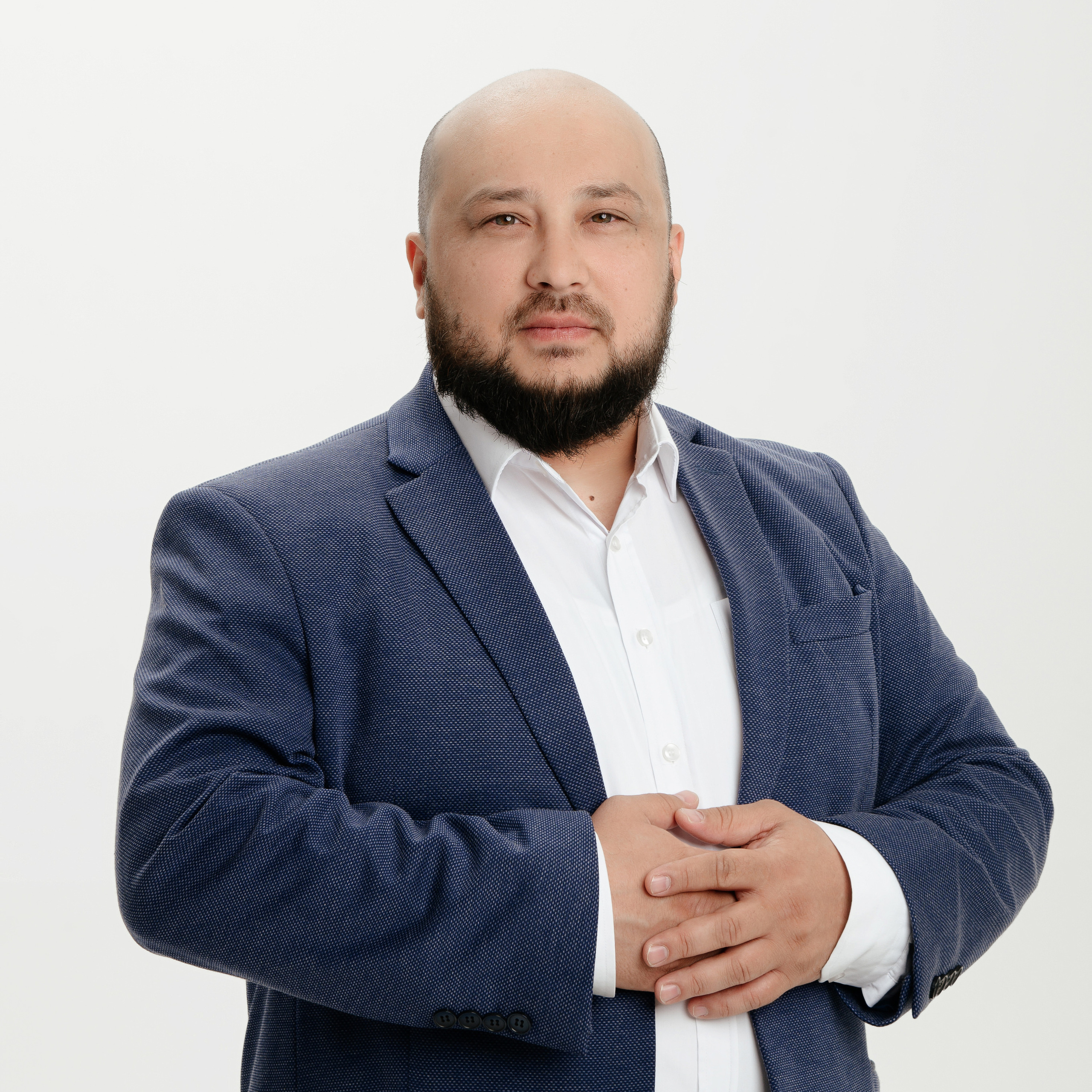 Бизнес-портрет, фотосессия для SMM для Рената в Караганде