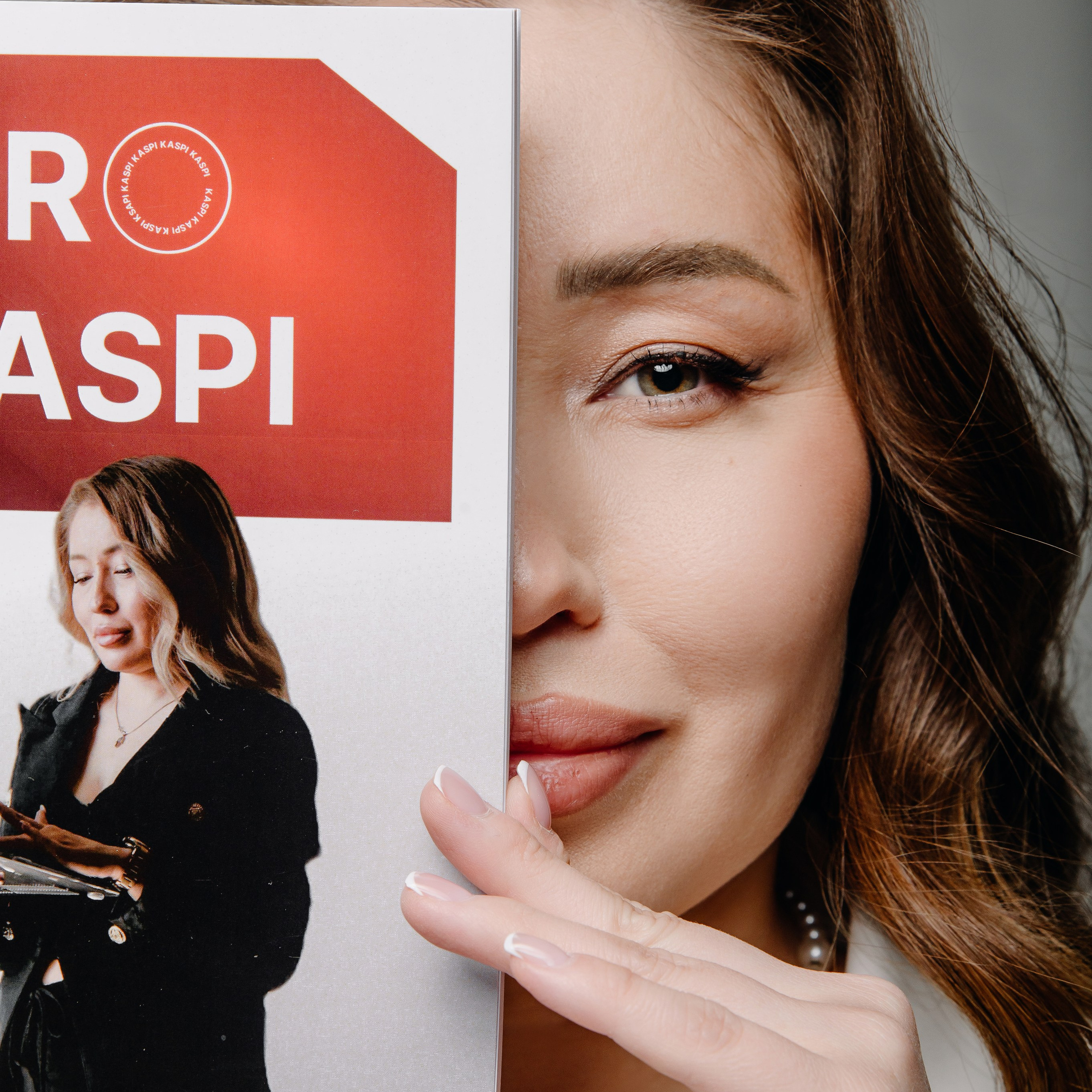 Бизнес-фотосессия для Каспи специалиста в Караганде