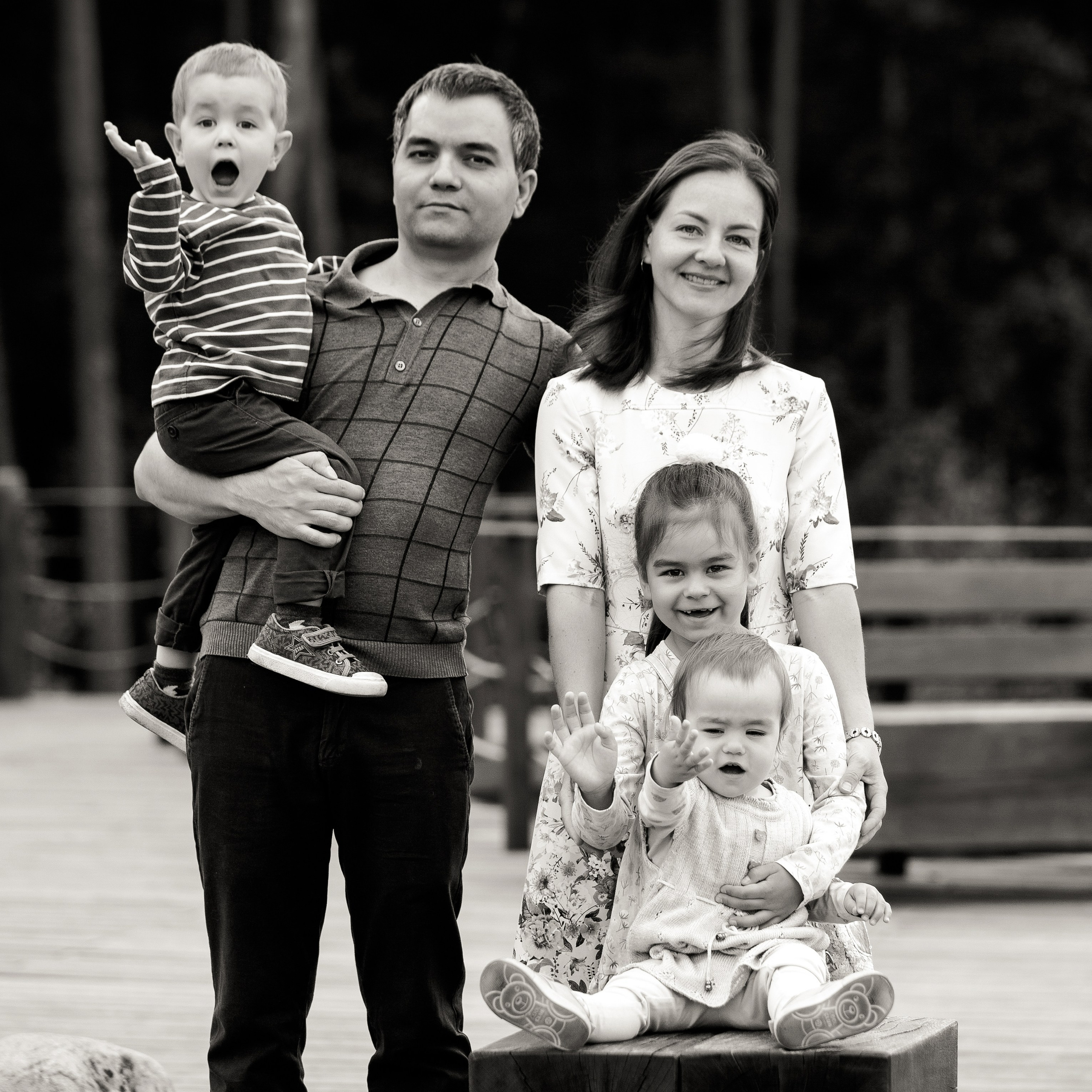 Мария Александр и их дети