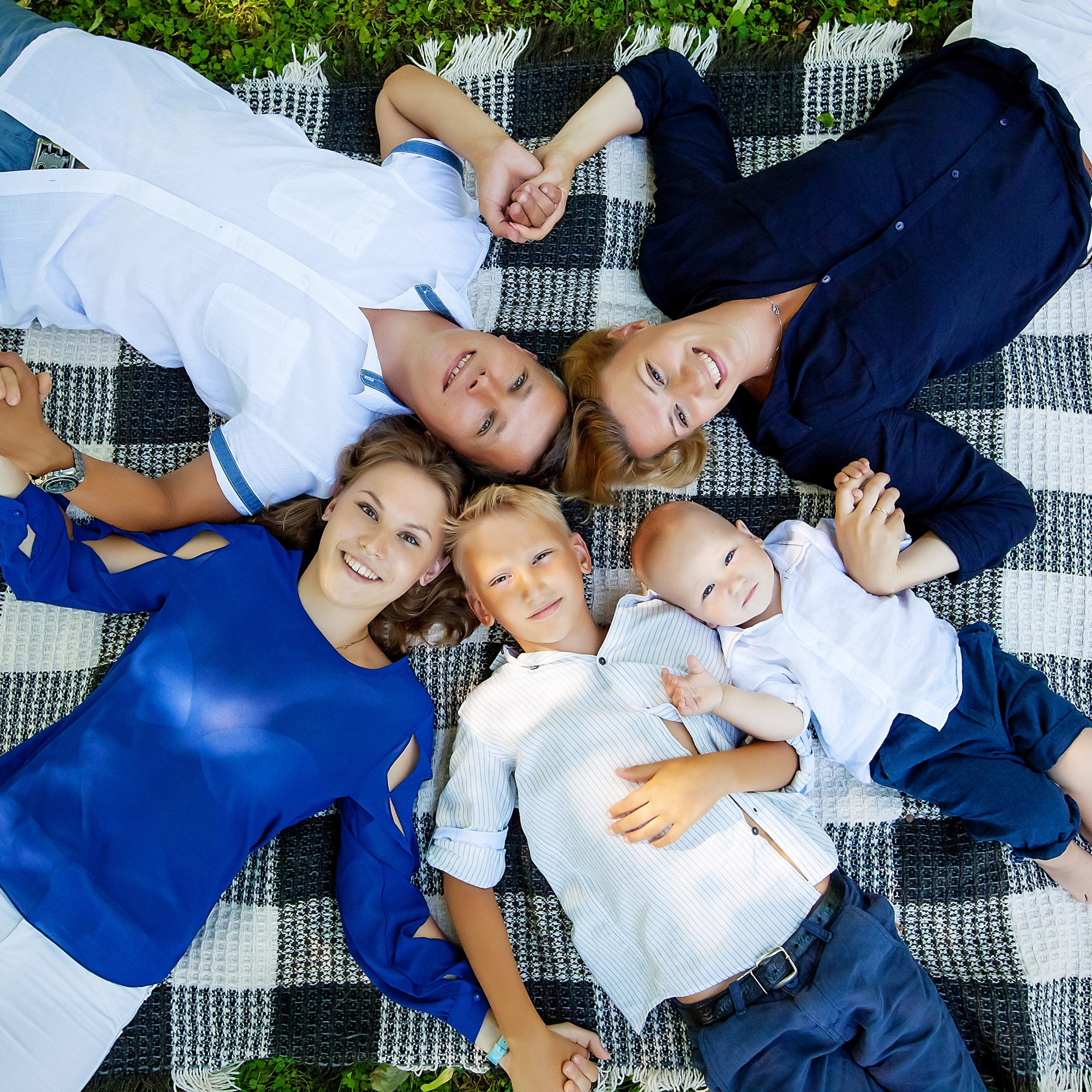 Семейные прогулки