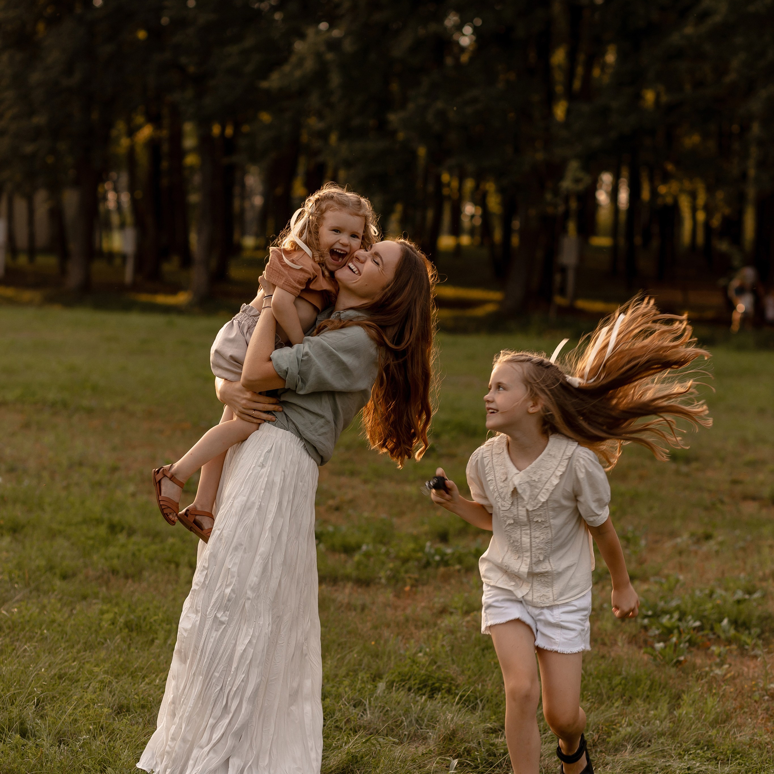 Юлия, Оливия, Эмилия