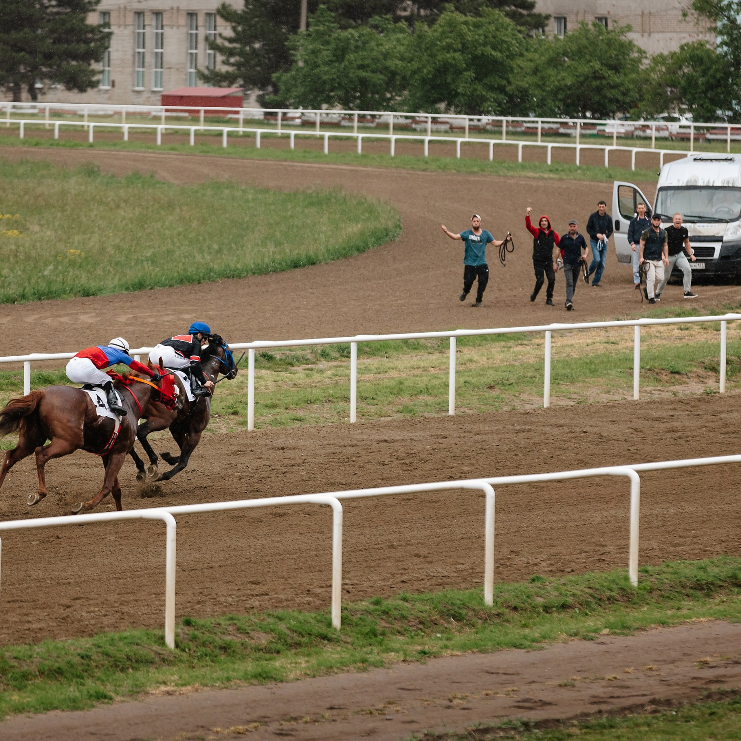 Скачки 11.05.24. Photographer | Anna Christia