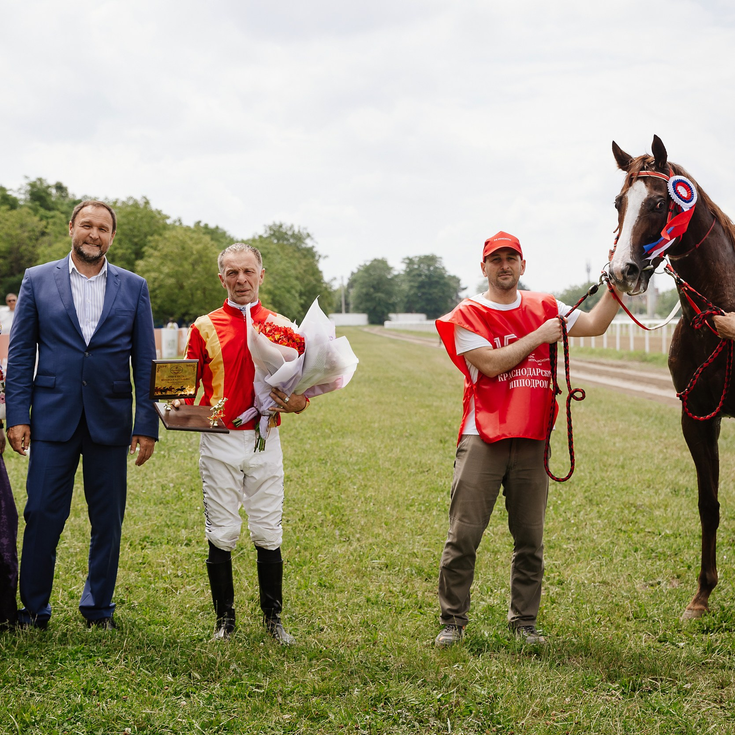 Скачки 17.06.23. Photographer | Anna Christia