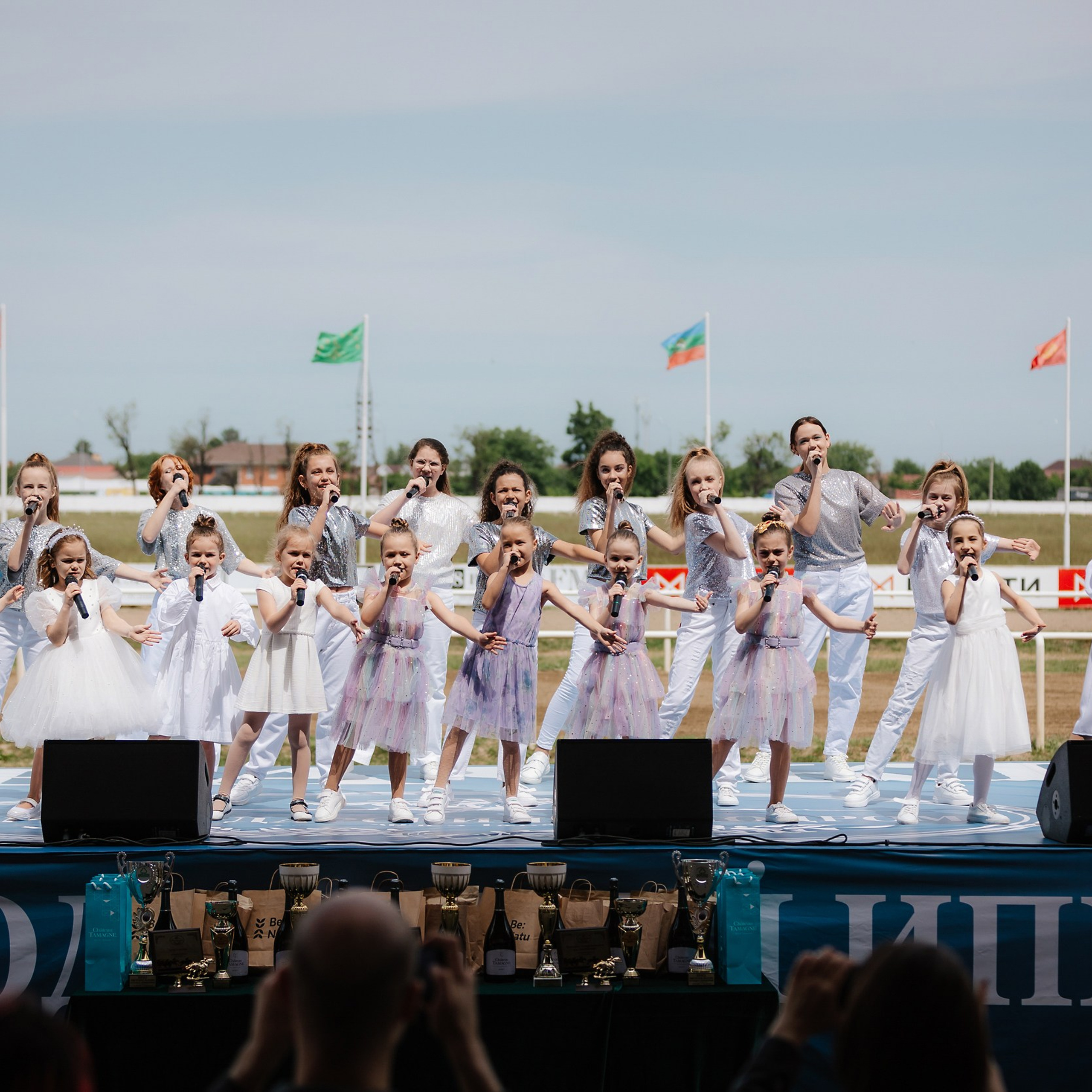 Скачки 11.05.24. Photographer | Anna Christia