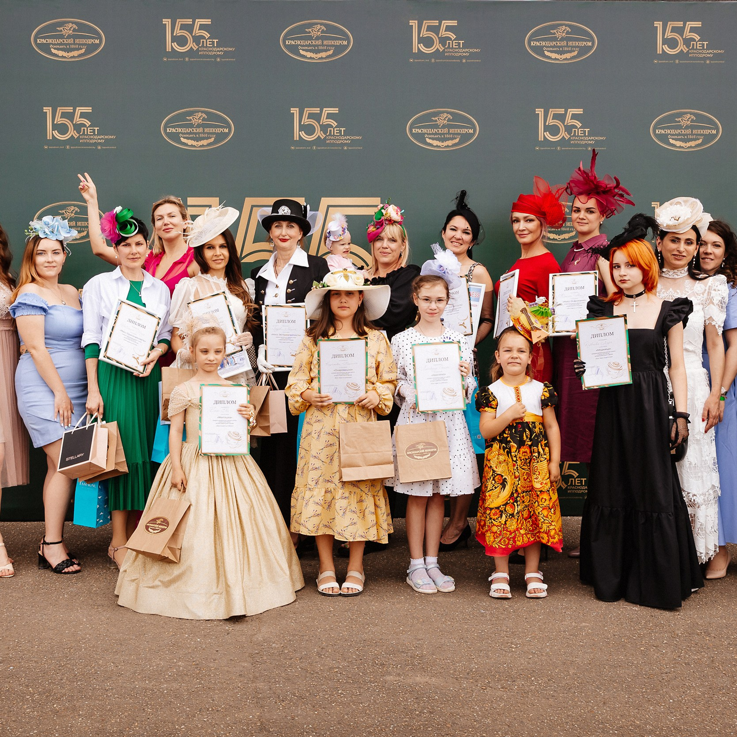 Скачки 10.06.23. Photographer | Anna Christia