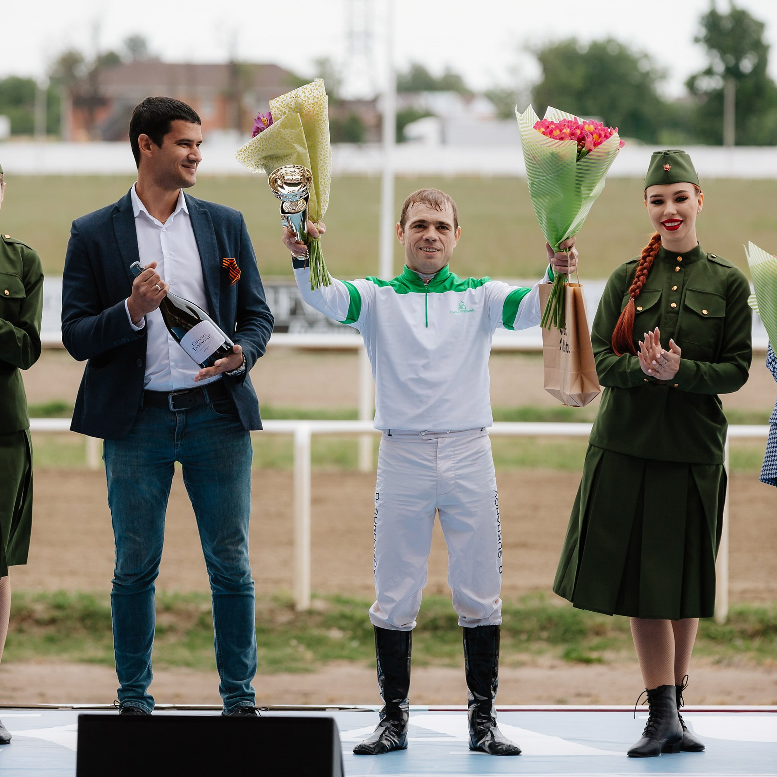 Скачки 11.05.24. Photographer | Anna Christia