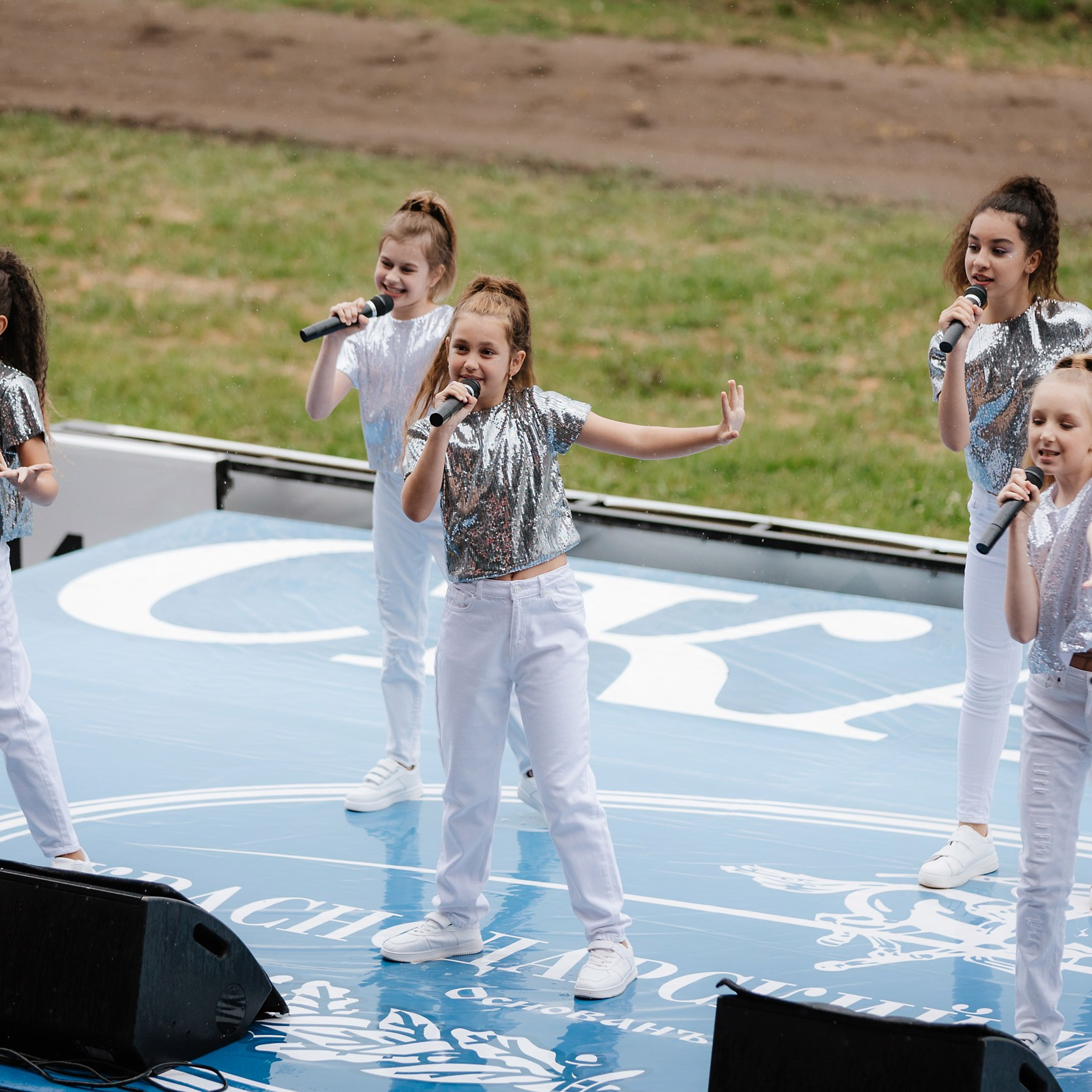 Скачки 11.05.24. Photographer | Anna Christia