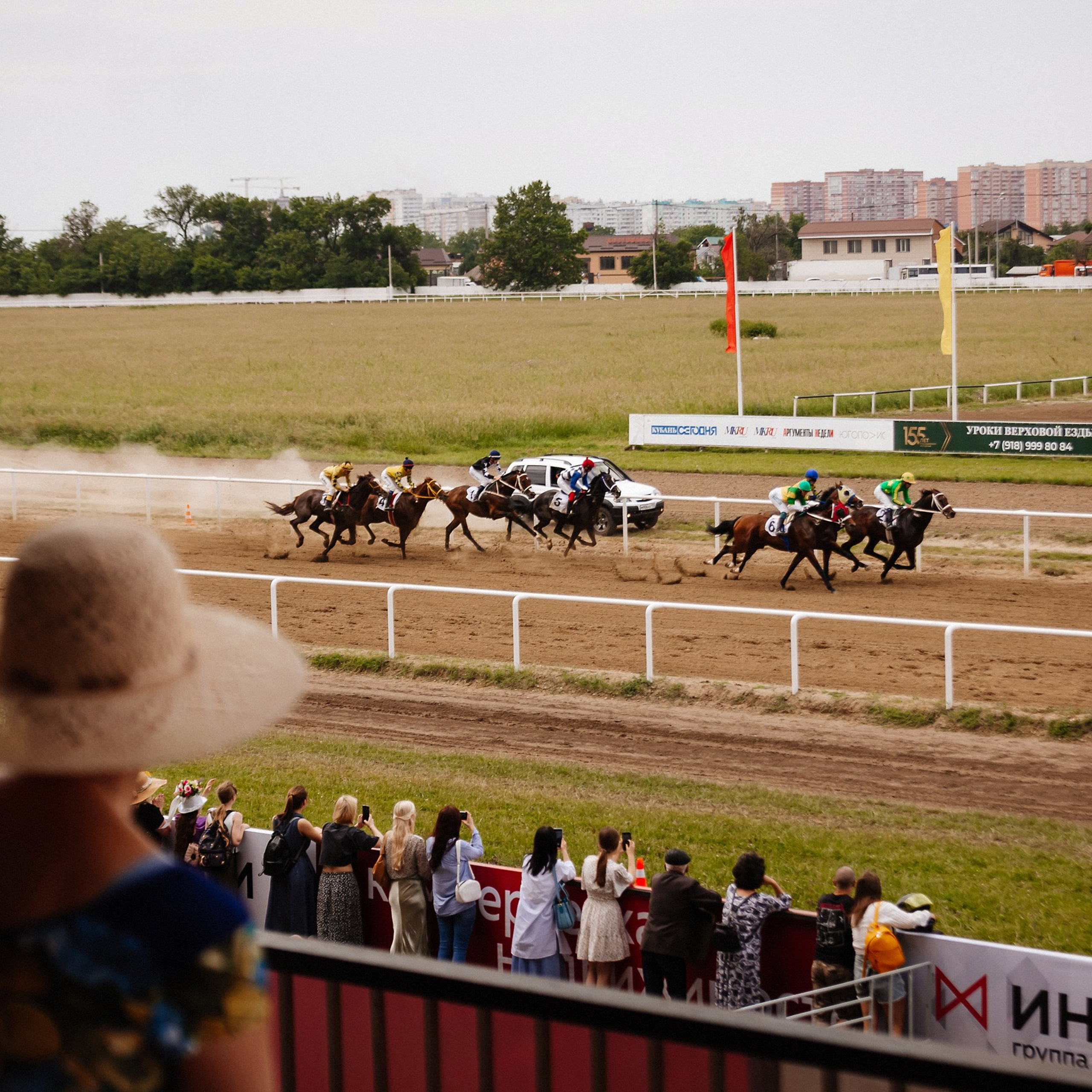 Скачки 10.06.23. Photographer | Anna Christia