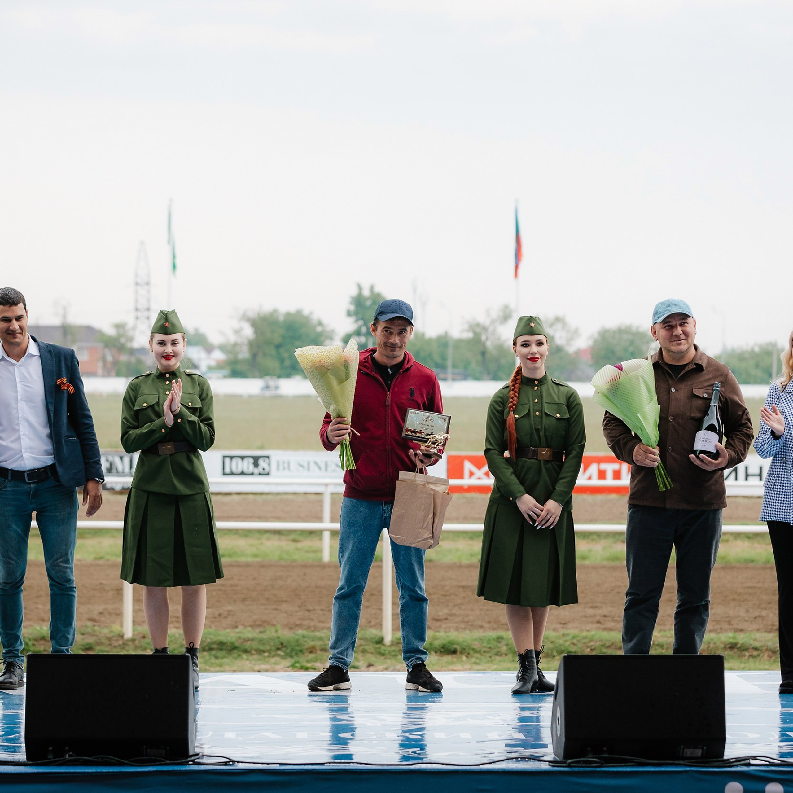 Скачки 11.05.24. Photographer | Anna Christia