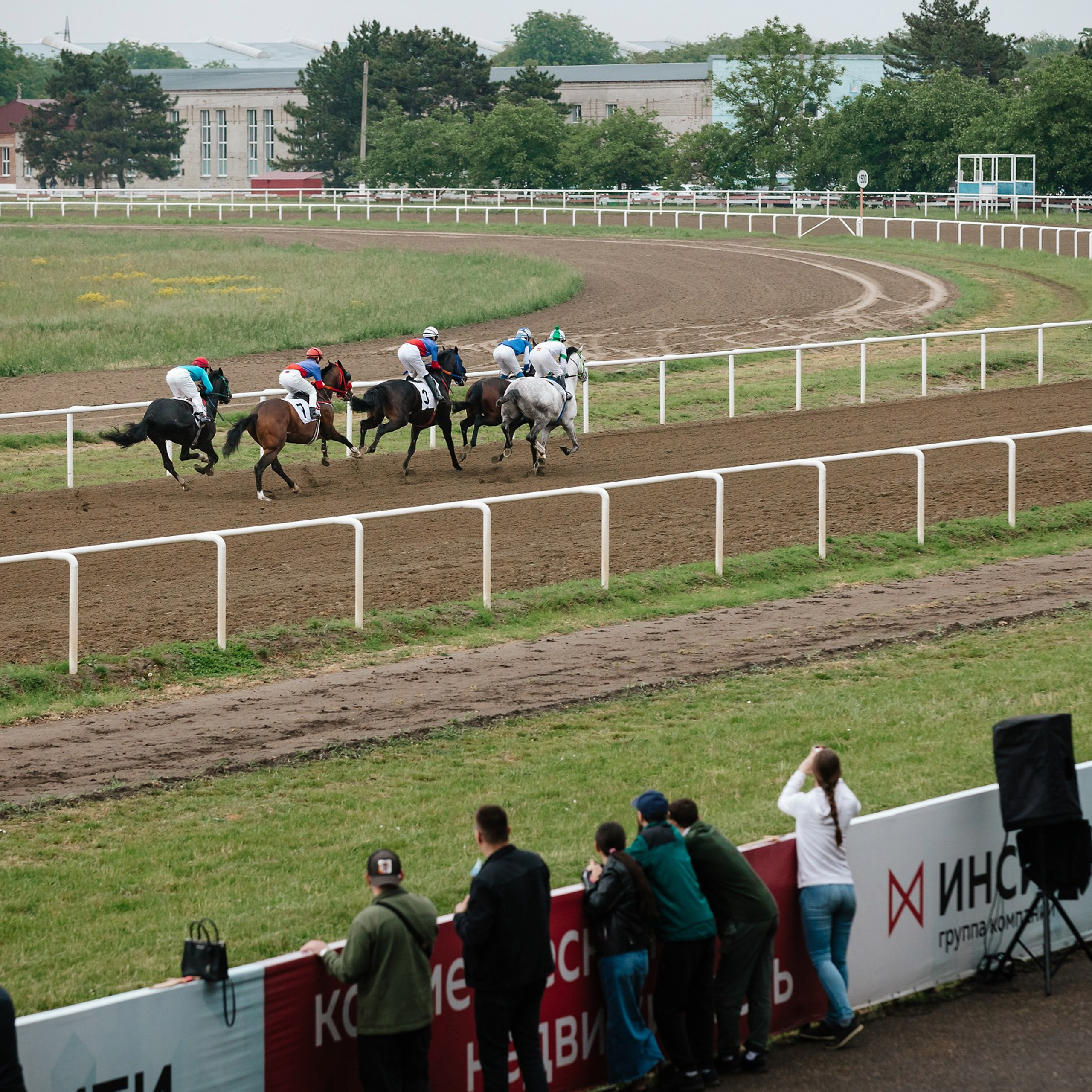 Скачки 11.05.24. Photographer | Anna Christia