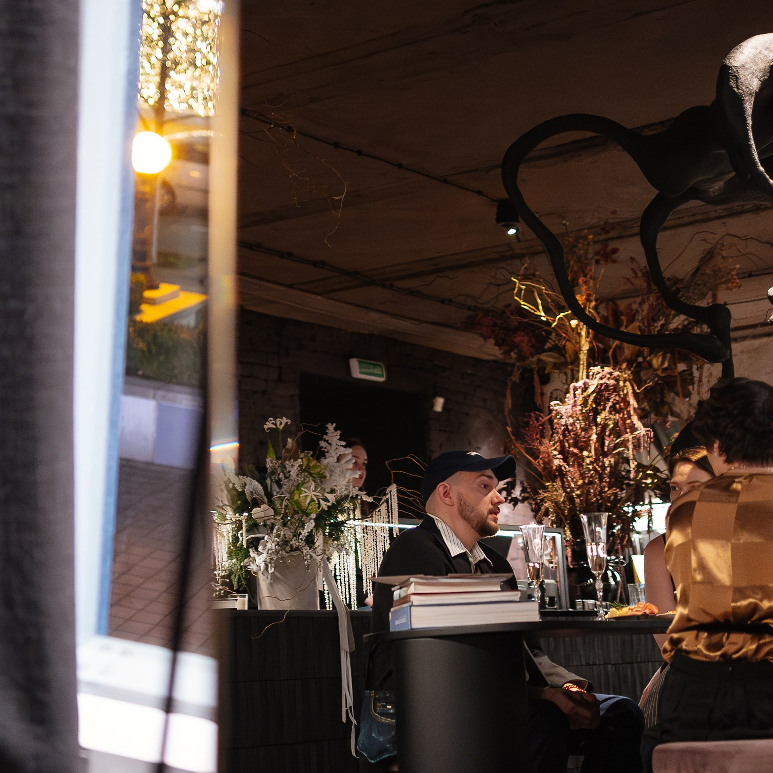 Not obligated 22.12.23. Photographer | Anna Christia