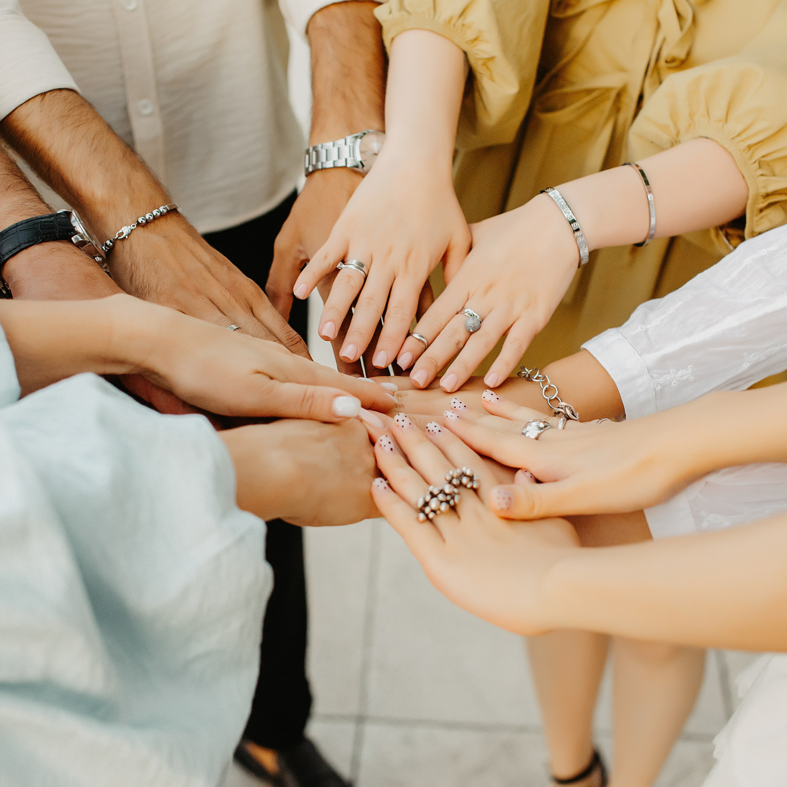 Семейная прогулка