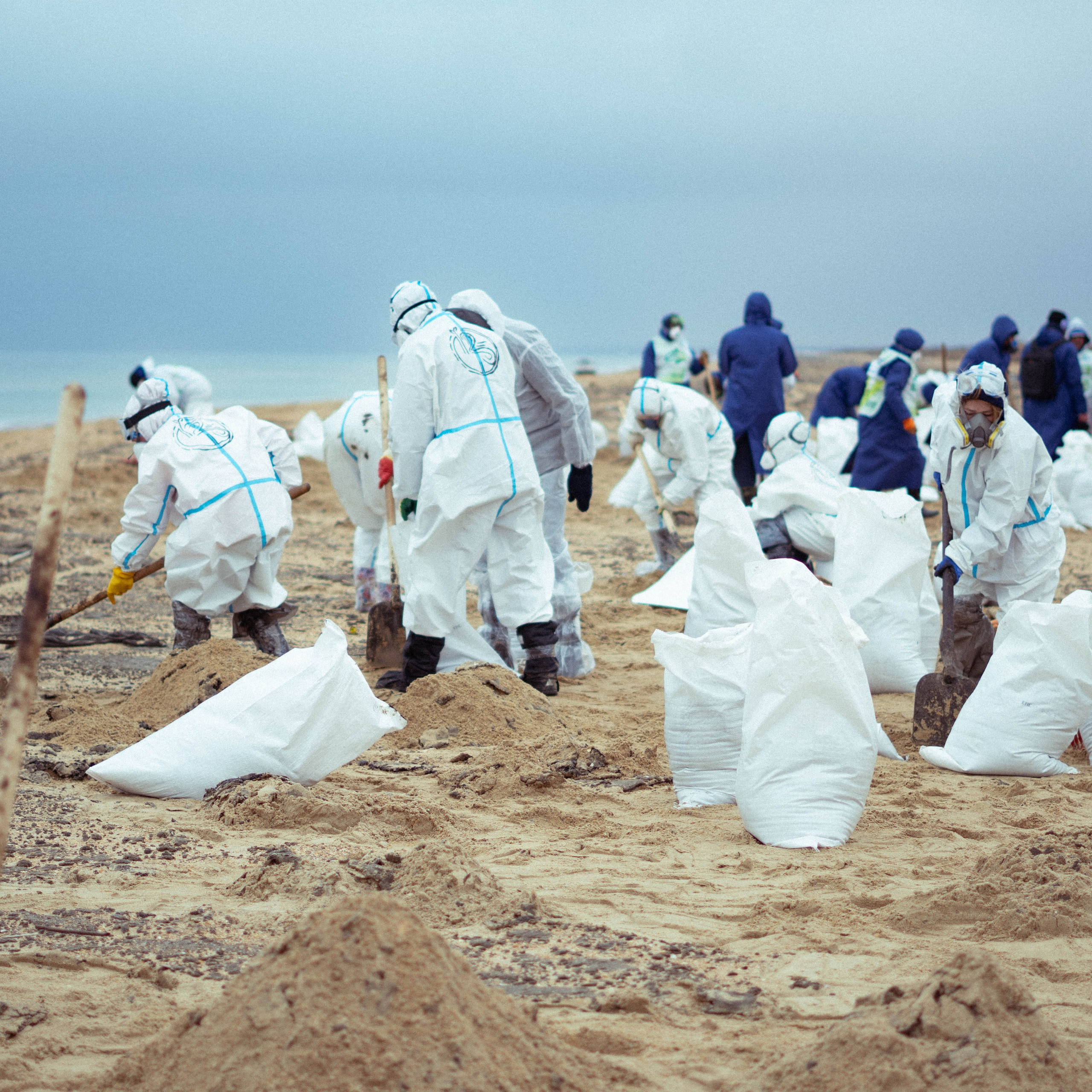 Разлив мазута в Керченском проливе