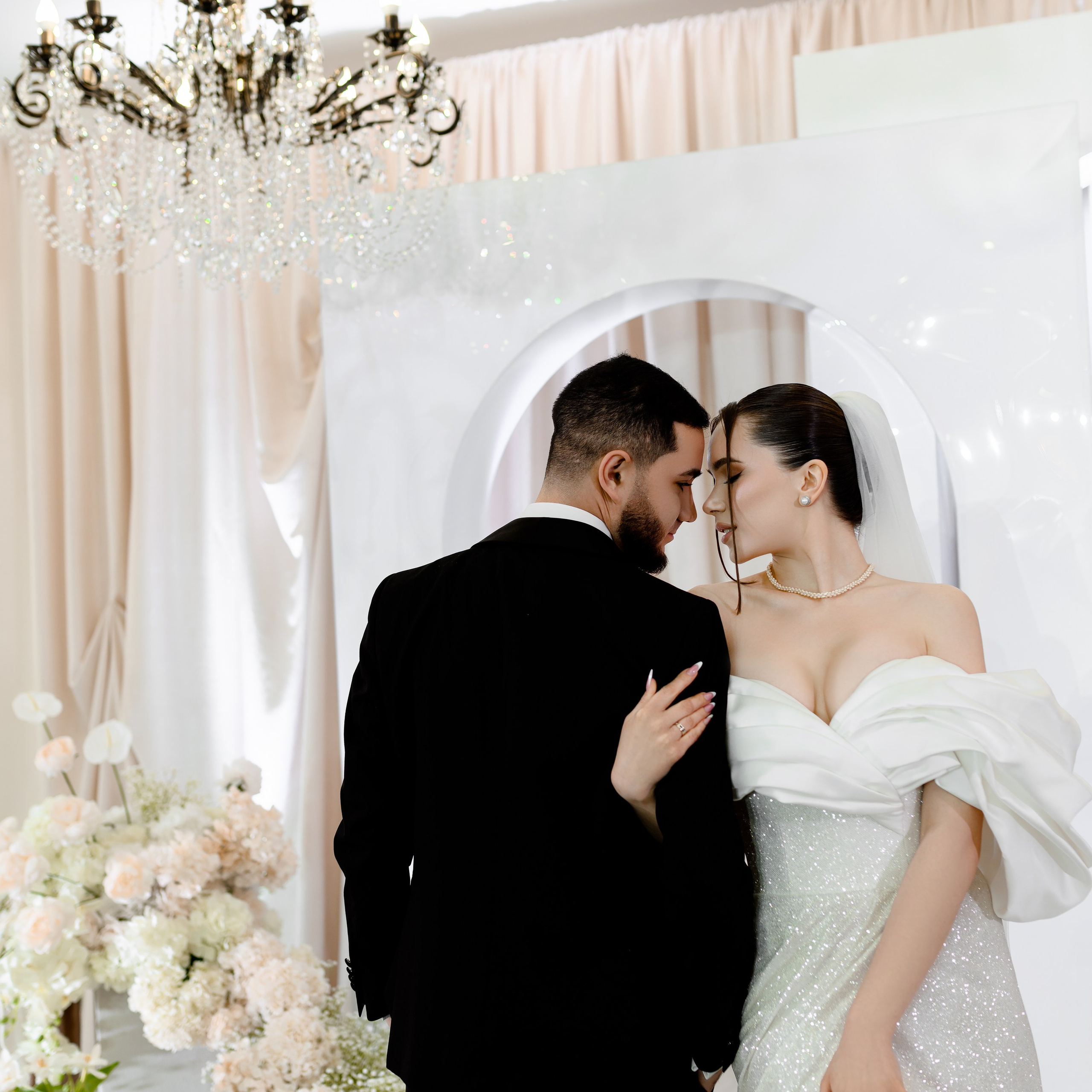 Микаэль и Карина