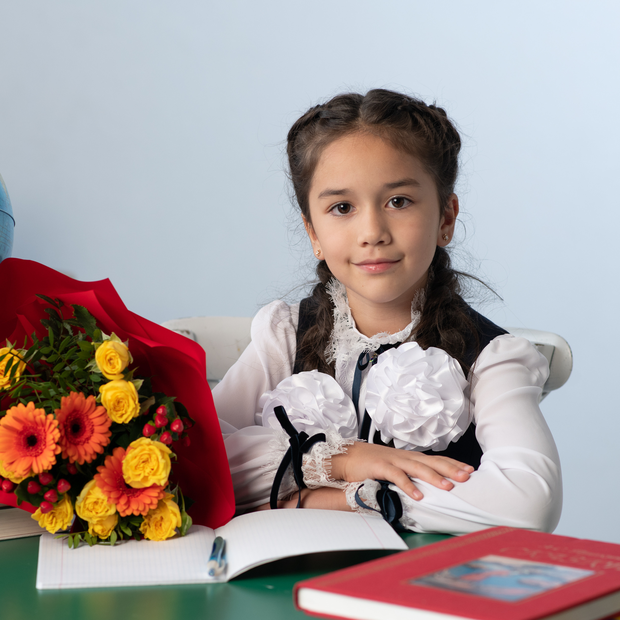 Отзывы о работе фотографа Елены Манжелей. Выпускные альбомы для школьников в Череповце