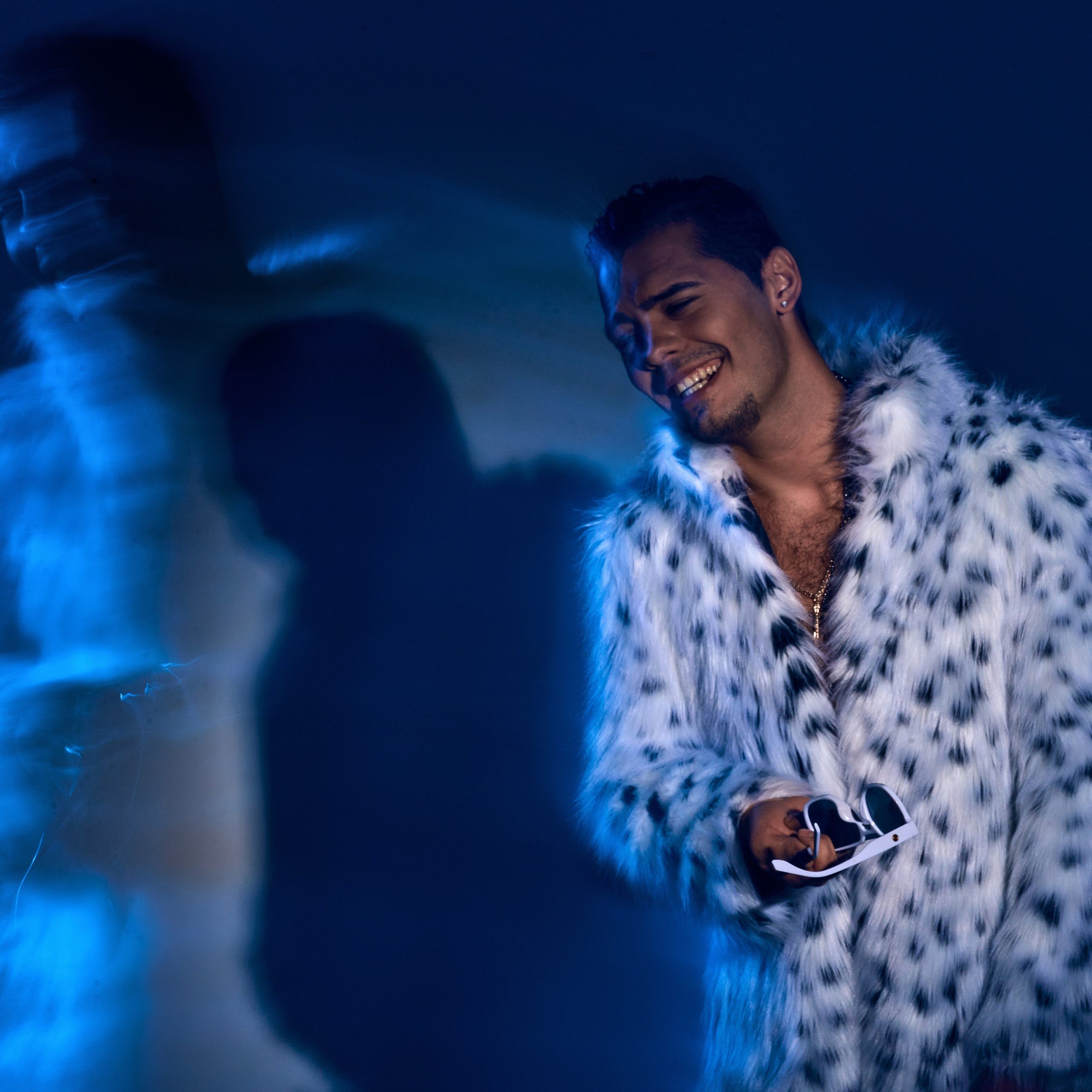 Промо и обложка сингла Алексей Воронов «На парапет». Андрей Дудкин. Контент фотограф в Москве