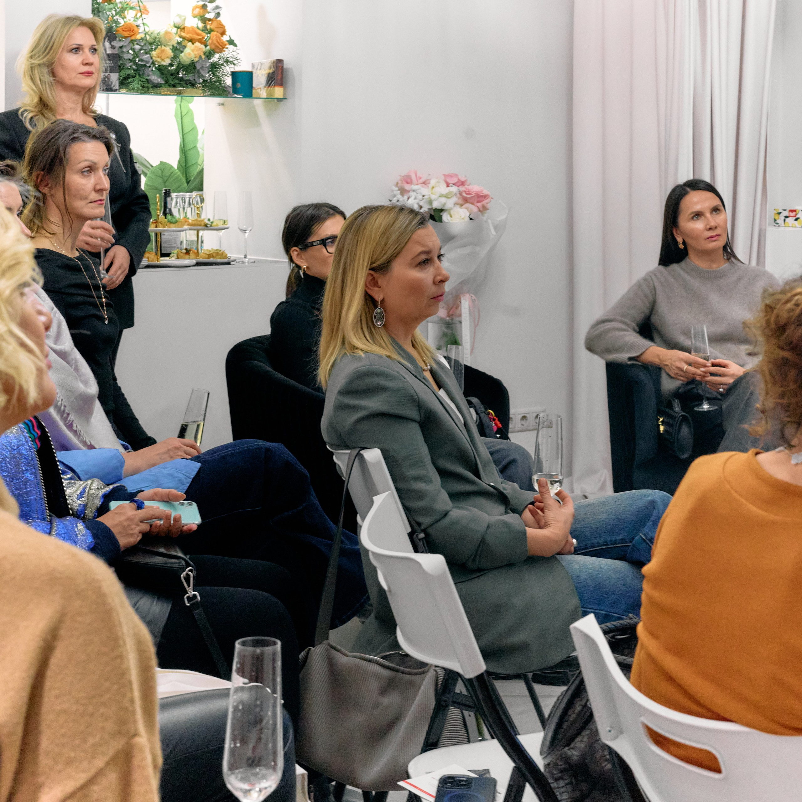 Фотоотчет лекции от стилиста Елены Ильиной. Андрей Дудкин. Контент фотограф в Москве