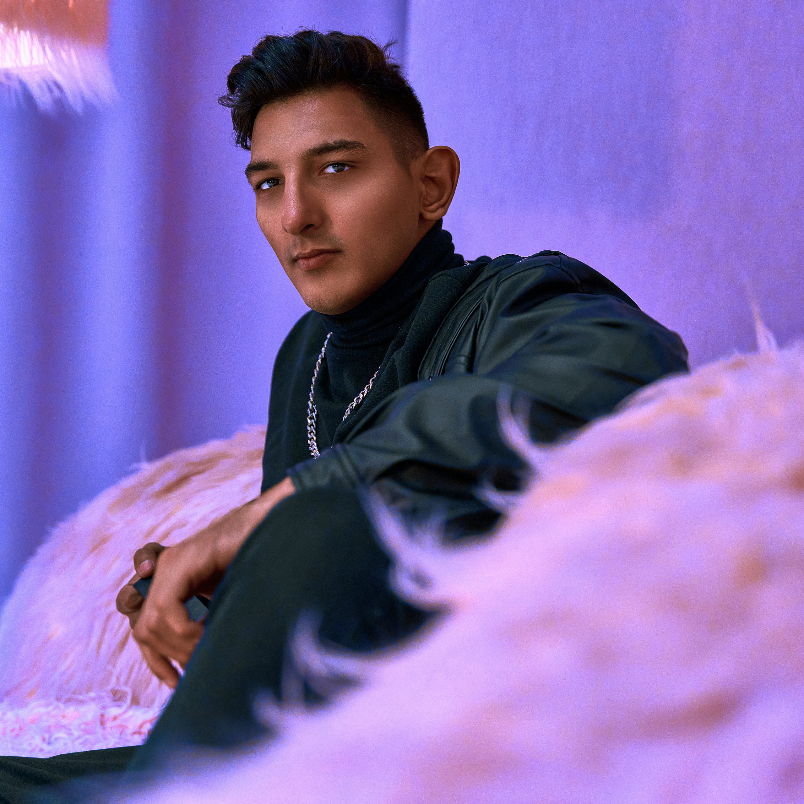 Костя x Розовый лофт. Андрей Дудкин. Контент фотограф в Москве