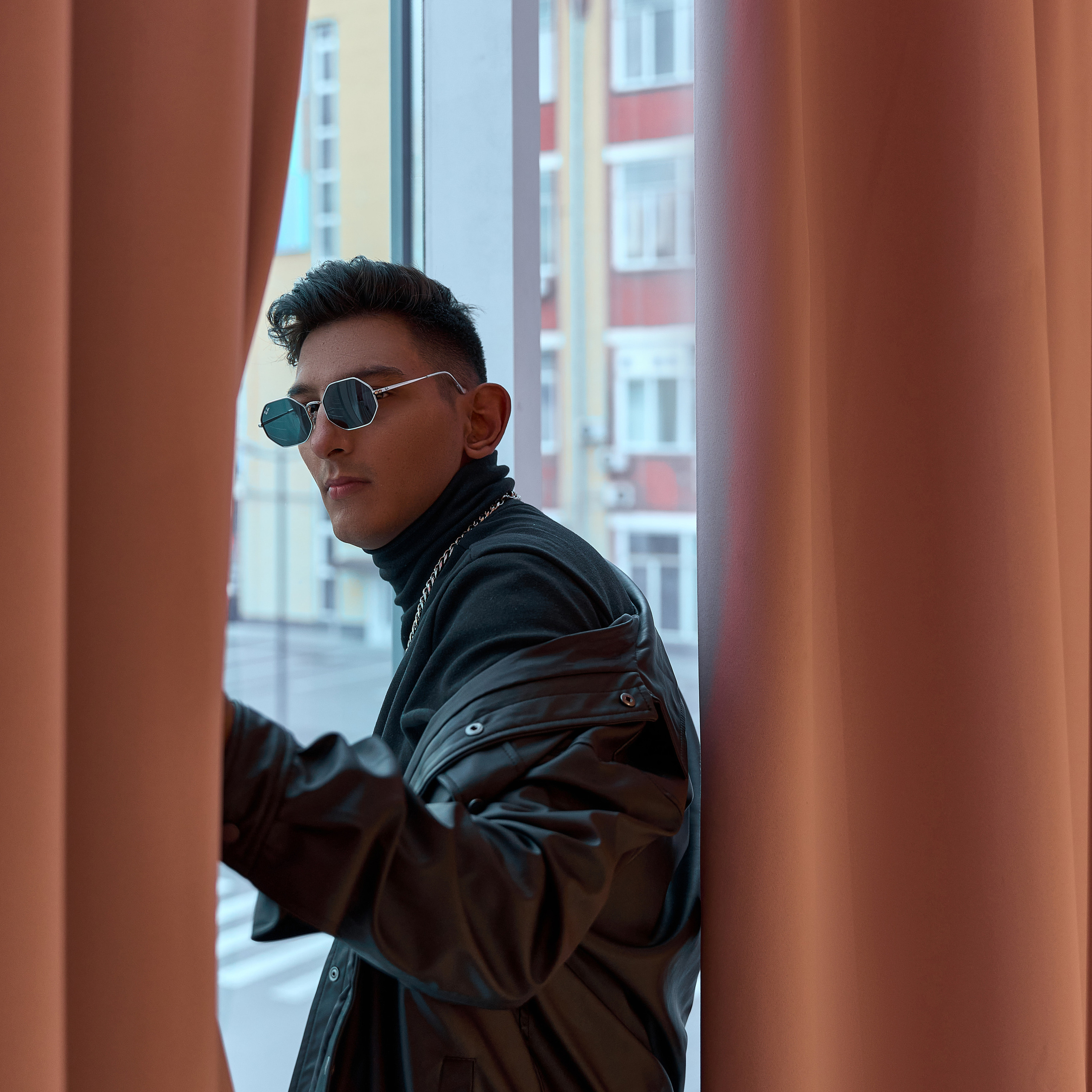 Костя x Розовый лофт. Андрей Дудкин. Контент фотограф в Москве