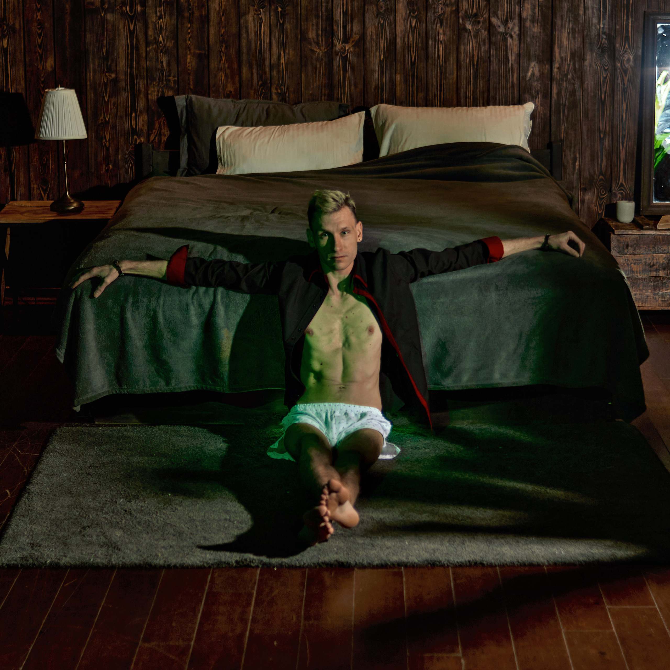 Денис со змеей. Андрей Дудкин. Контент фотограф в Москве