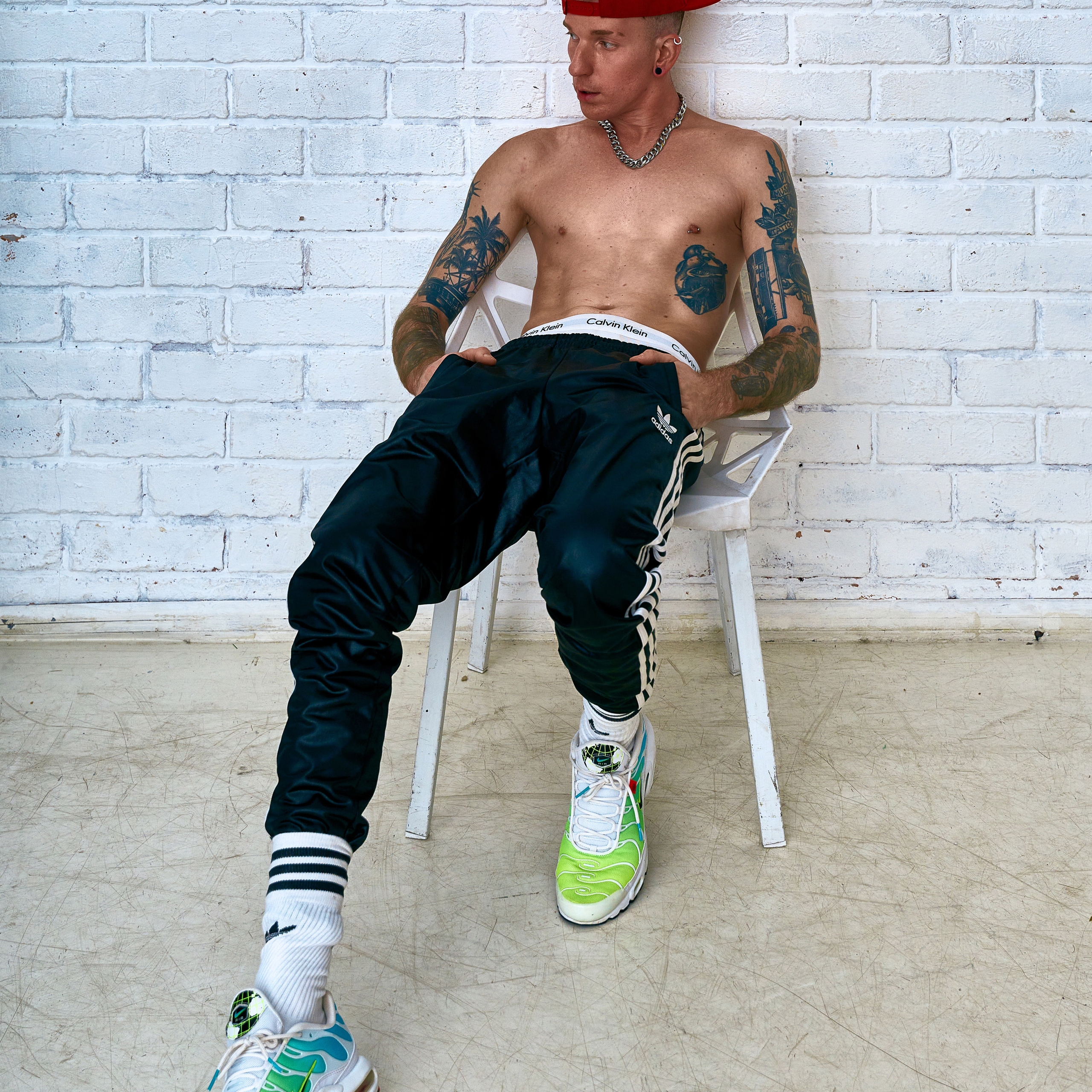 Eugene x Tommy studio. Андрей Дудкин. Контент фотограф в Москве