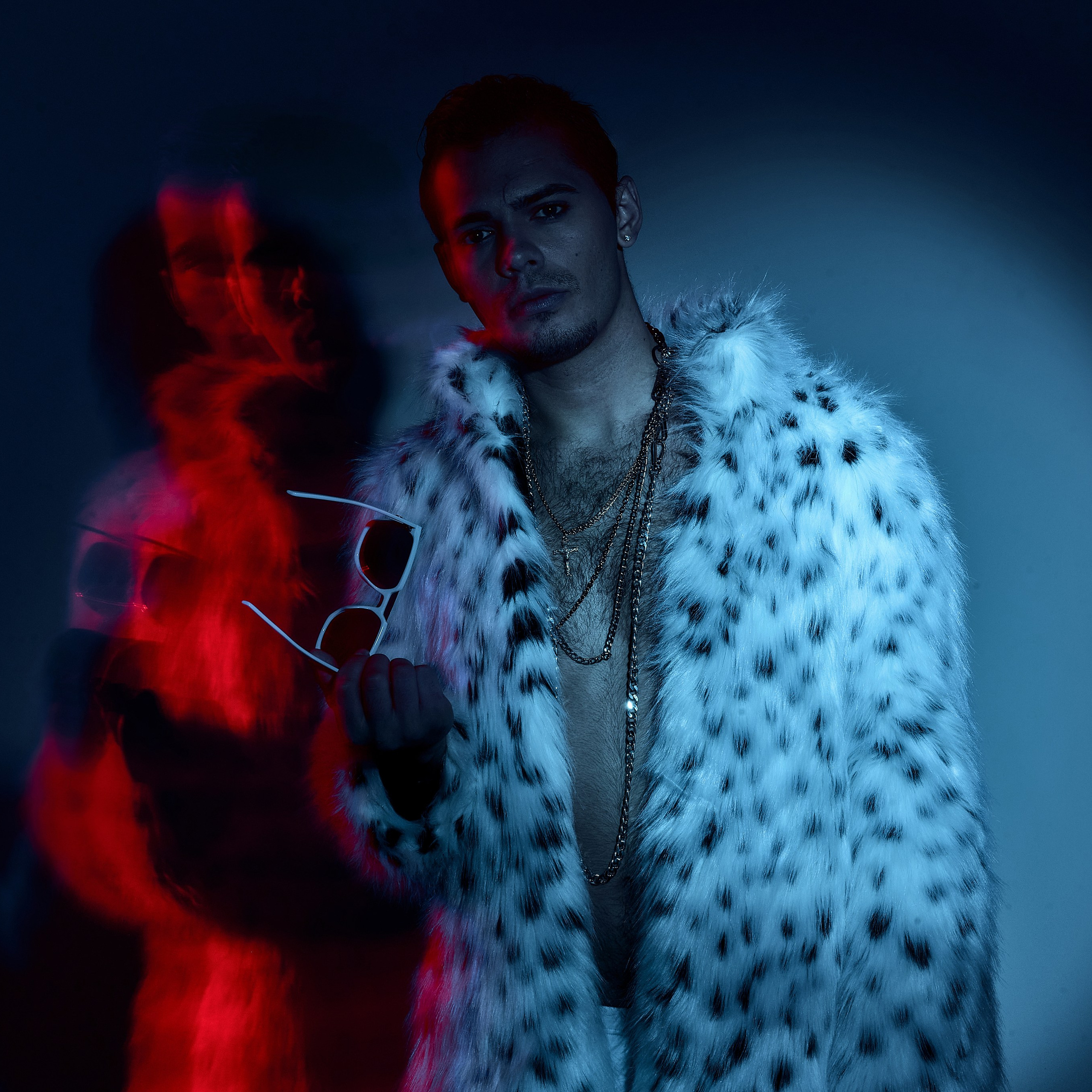 Промо и обложка сингла Алексей Воронов «На парапет». Андрей Дудкин. Контент фотограф в Москве