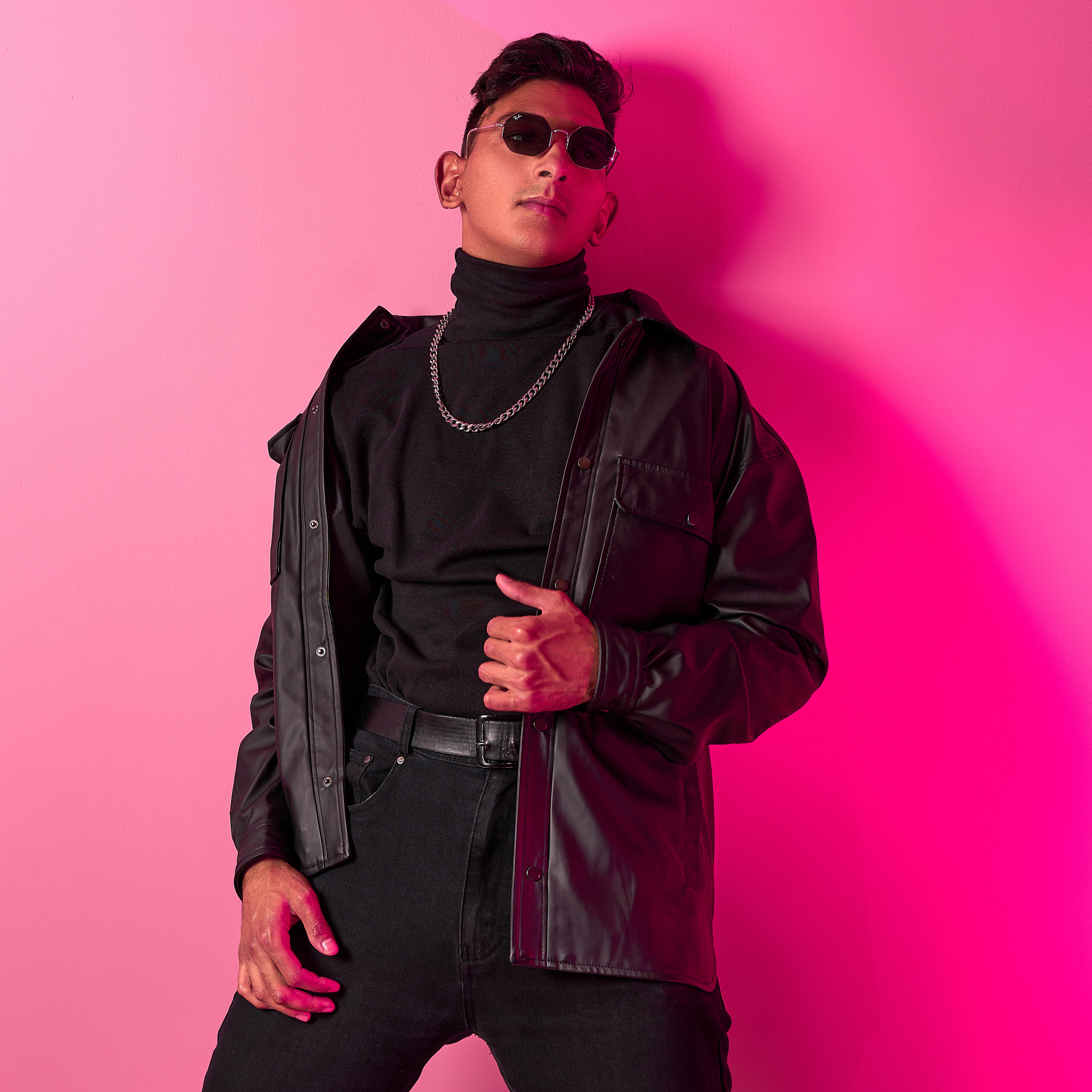 Костя x Розовый лофт. Андрей Дудкин. Контент фотограф в Москве