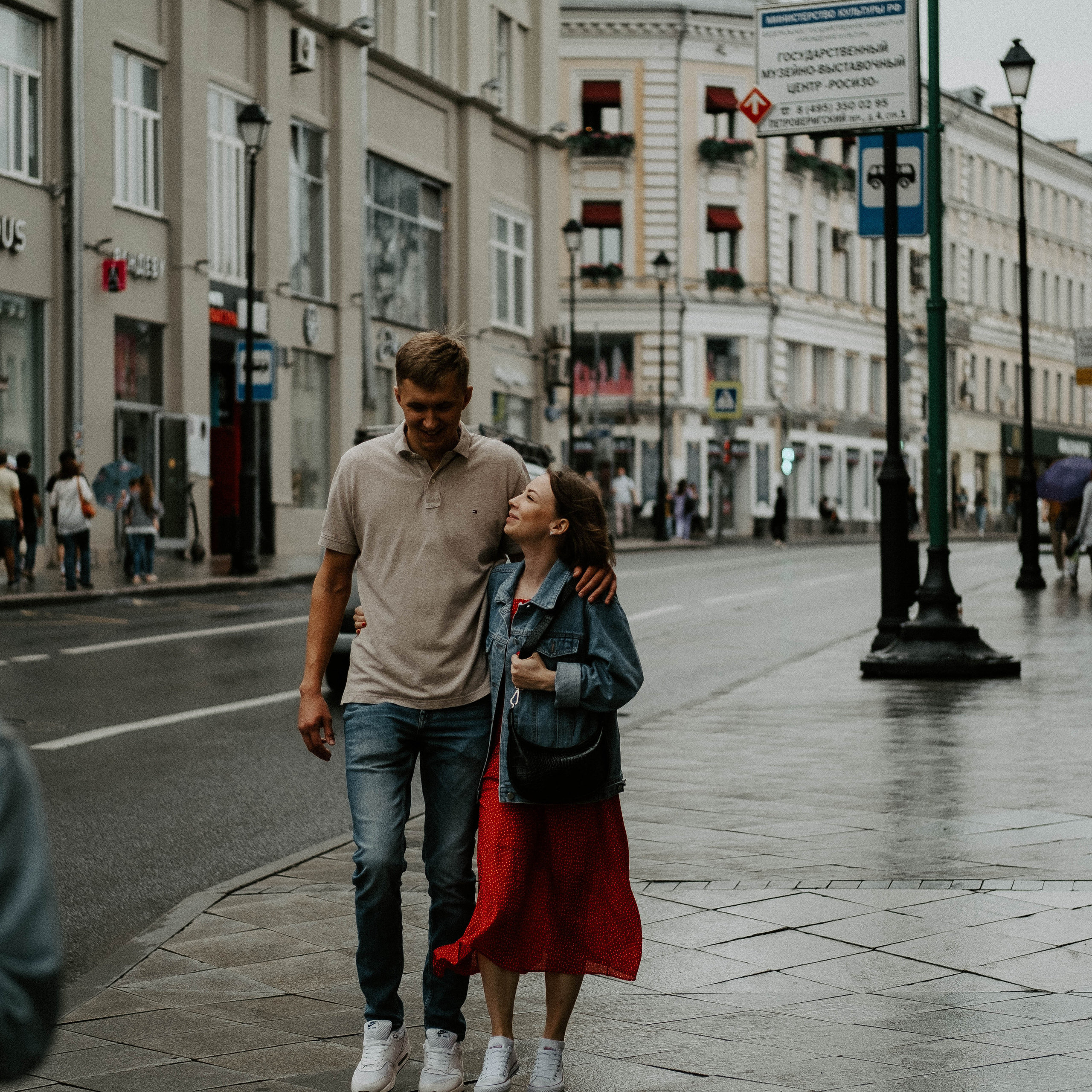 Улицы города ждали НАС…