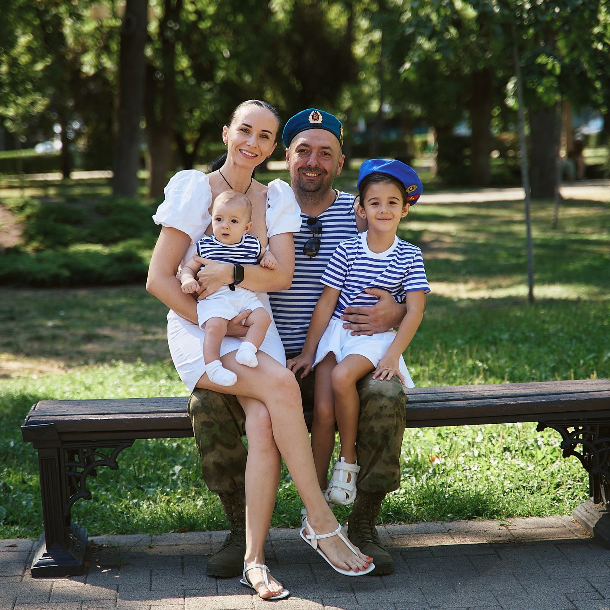 Семейная фотография на природе. Петр Ступень. Свадебное, семейное фото и видео. Москва. Краснодар