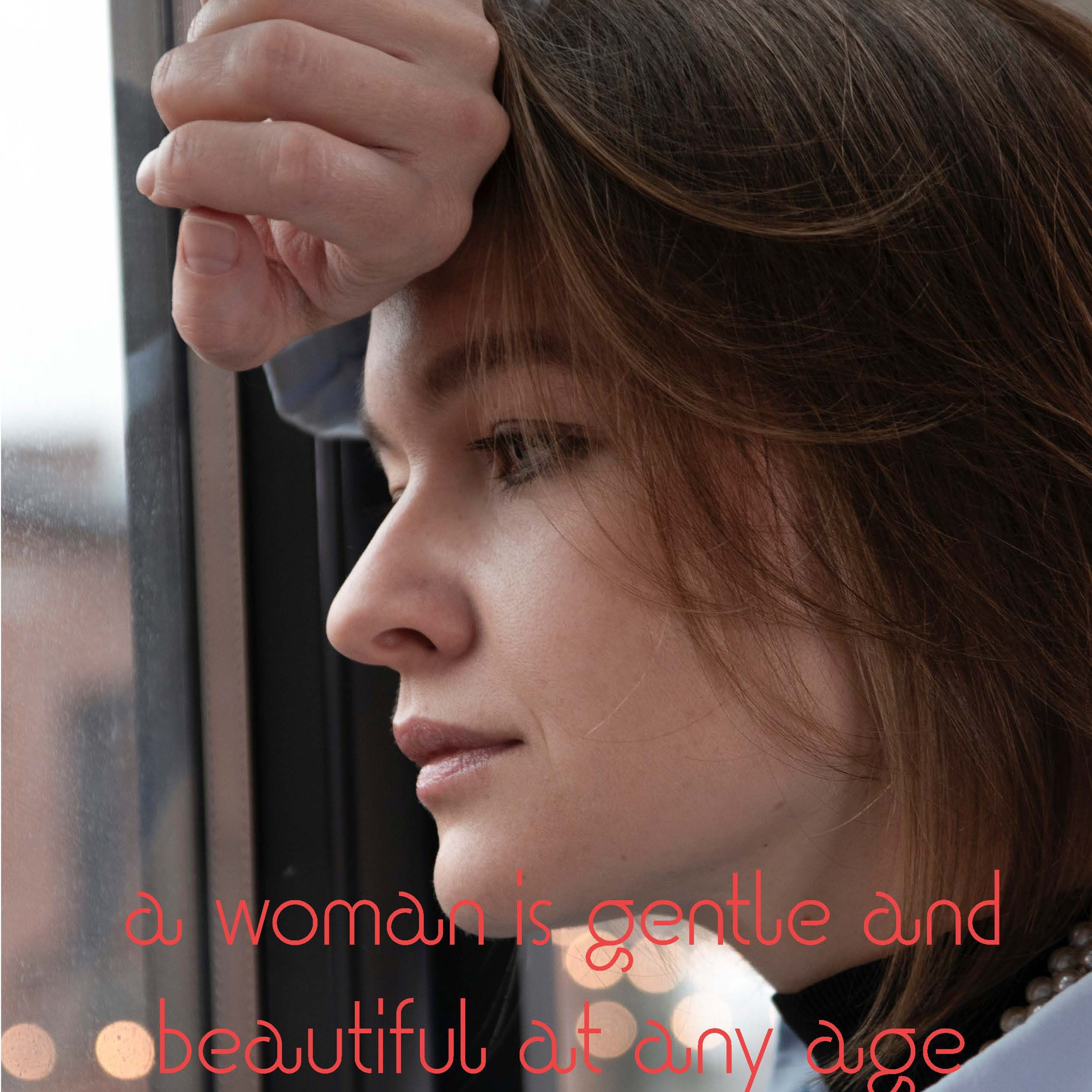 Женщина прекрасна в любом возрасте. Публикация в журнале ELLAS