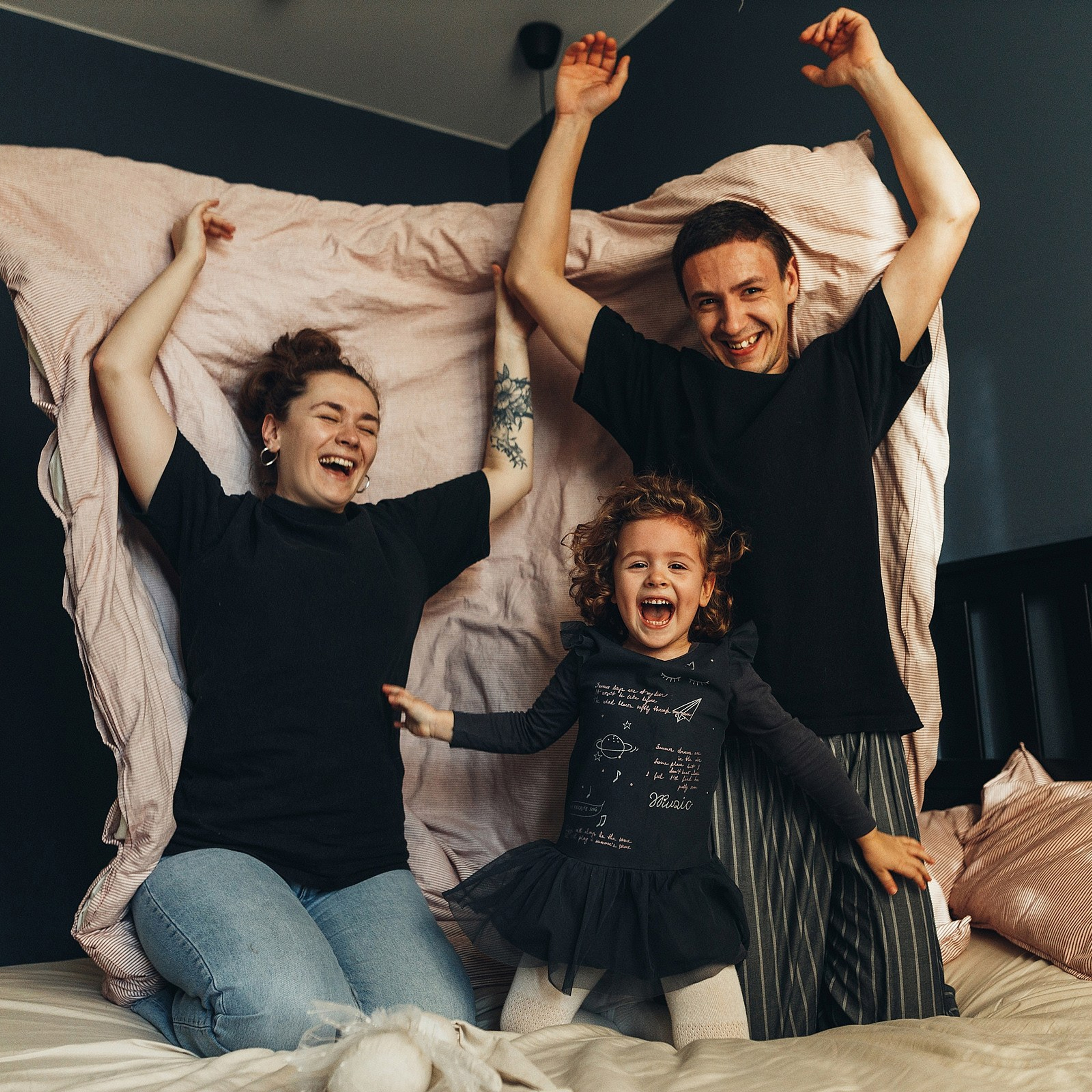 Катя, Юра, Агата