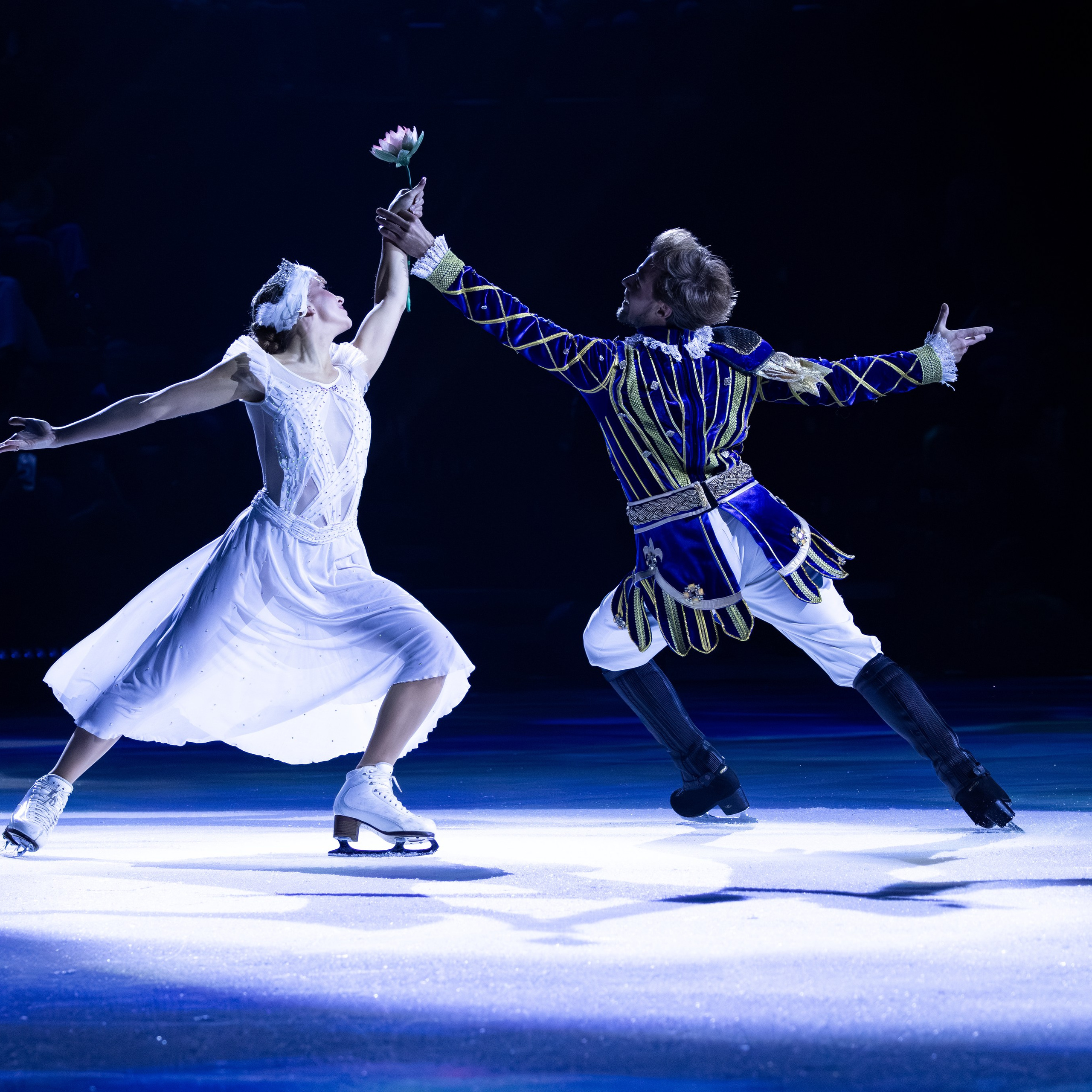 ЛЕБЕДИНОЕ ОЗЕРО