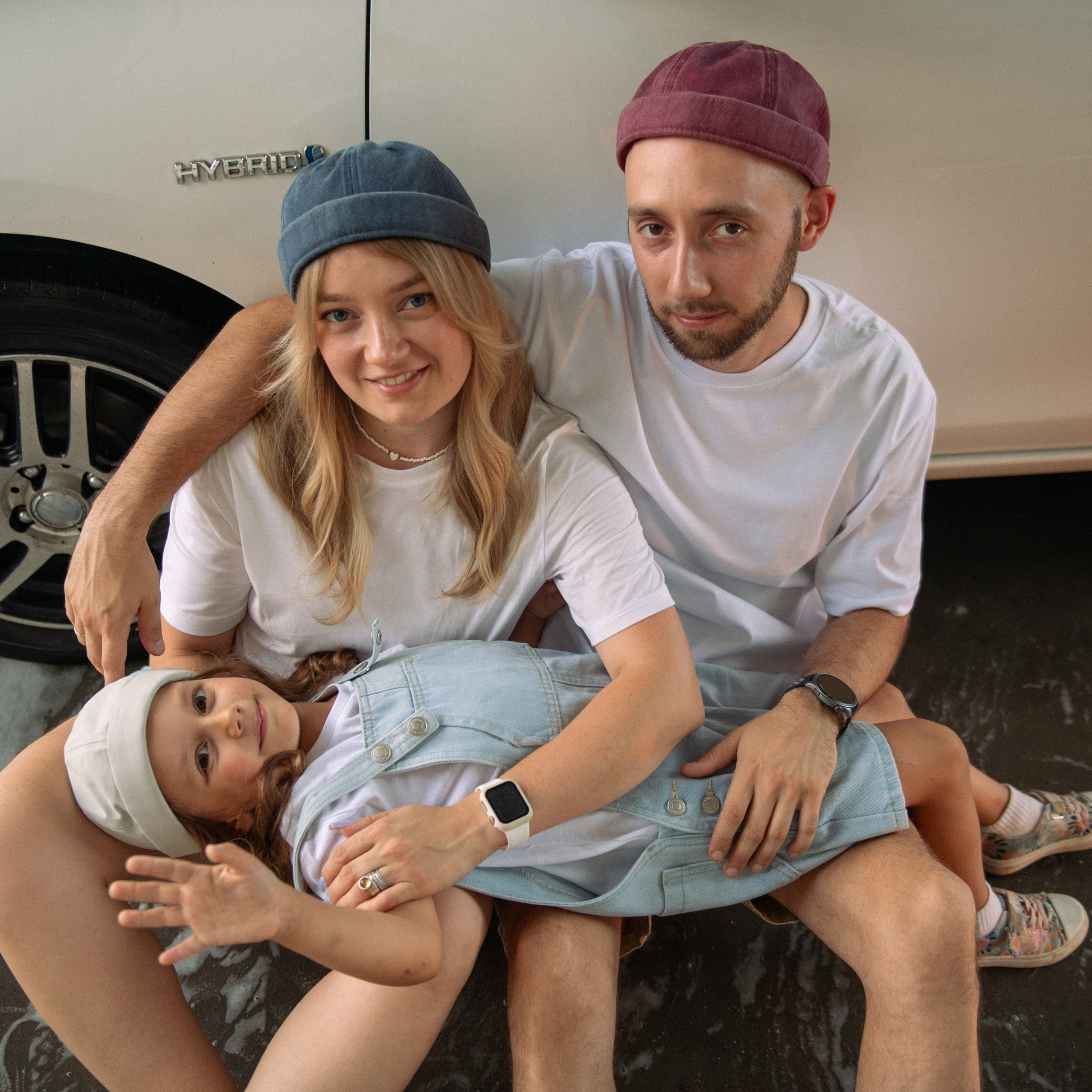 Полина, Юрий и Нина