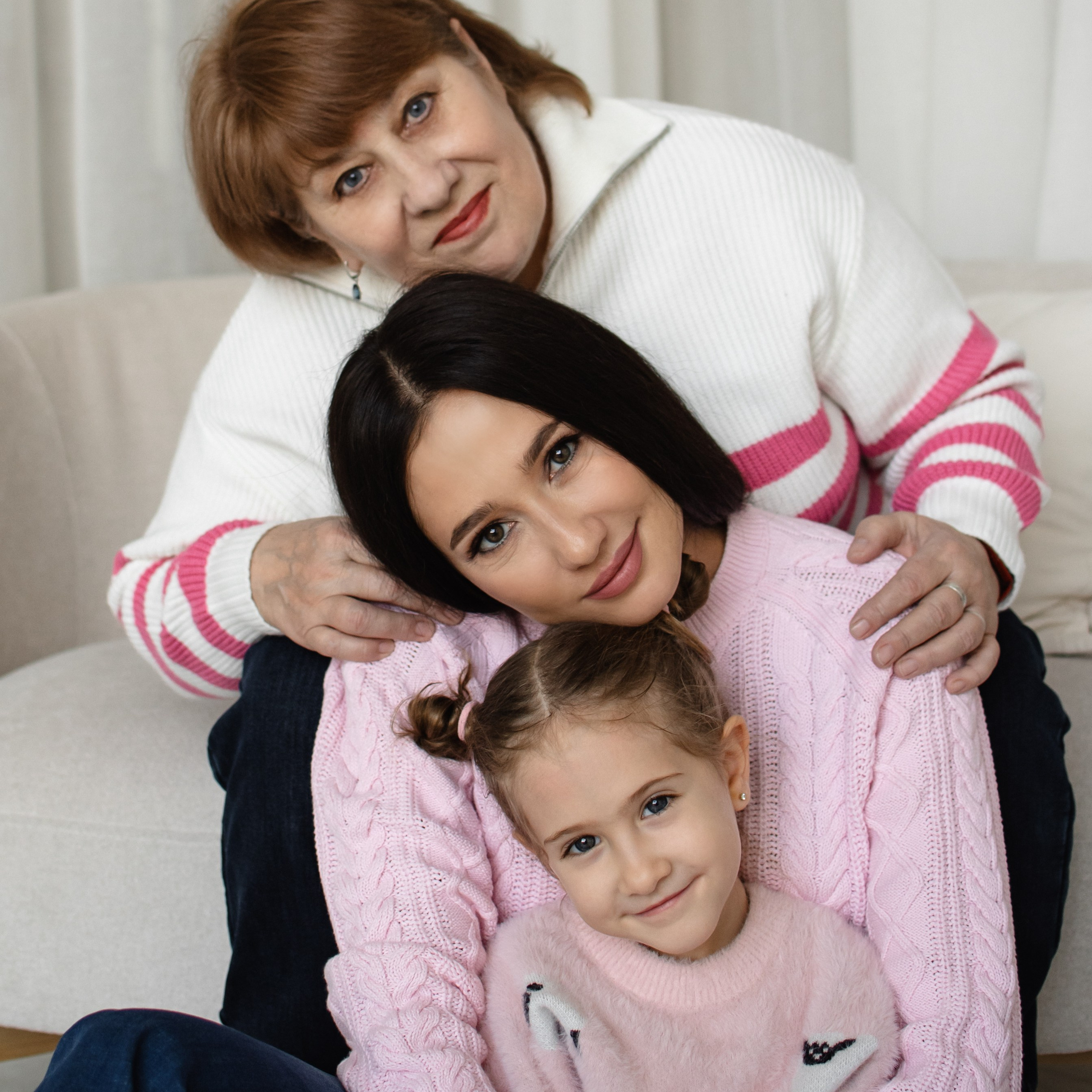 Галина, Оксана и Милания